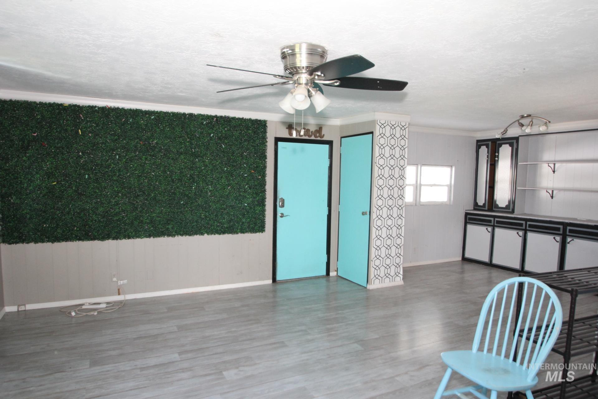 3845 S Carbondale, Meridian, Idaho 83642, 3 Bedrooms, 2 Bathrooms, Residential For Sale, Price $209,900,MLS 98978877