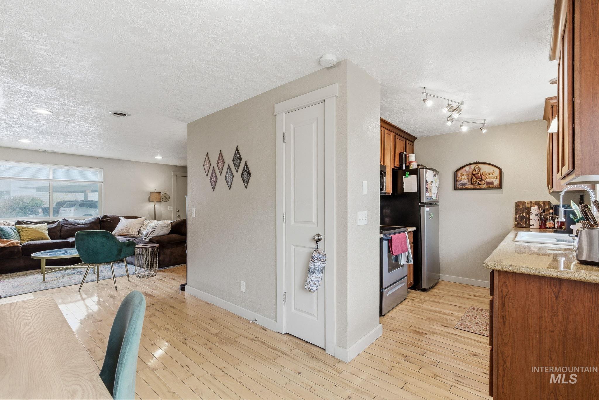 4855 W Targee St, Boise, Idaho 83705, 2 Bedrooms, 1.5 Bathrooms, Residential Income For Sale, Price $240,000,MLS 98978878