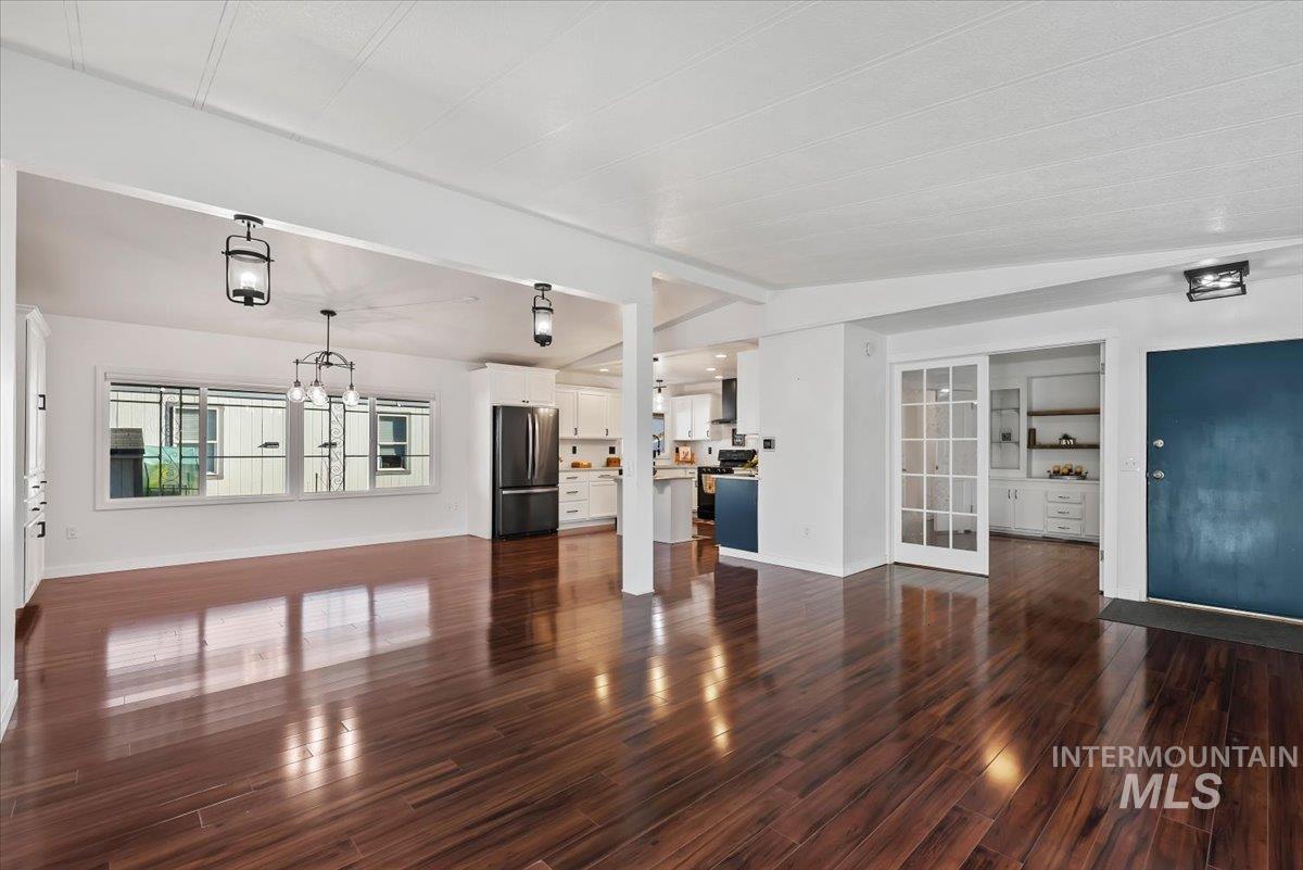 7814 W Manassas, Garden City, Idaho 83714, 3 Bedrooms, 2 Bathrooms, Residential For Sale, Price $199,900,MLS 98978881