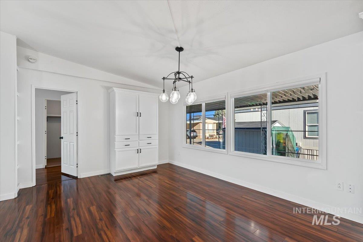 7814 W Manassas, Garden City, Idaho 83714, 3 Bedrooms, 2 Bathrooms, Residential For Sale, Price $199,900,MLS 98978881