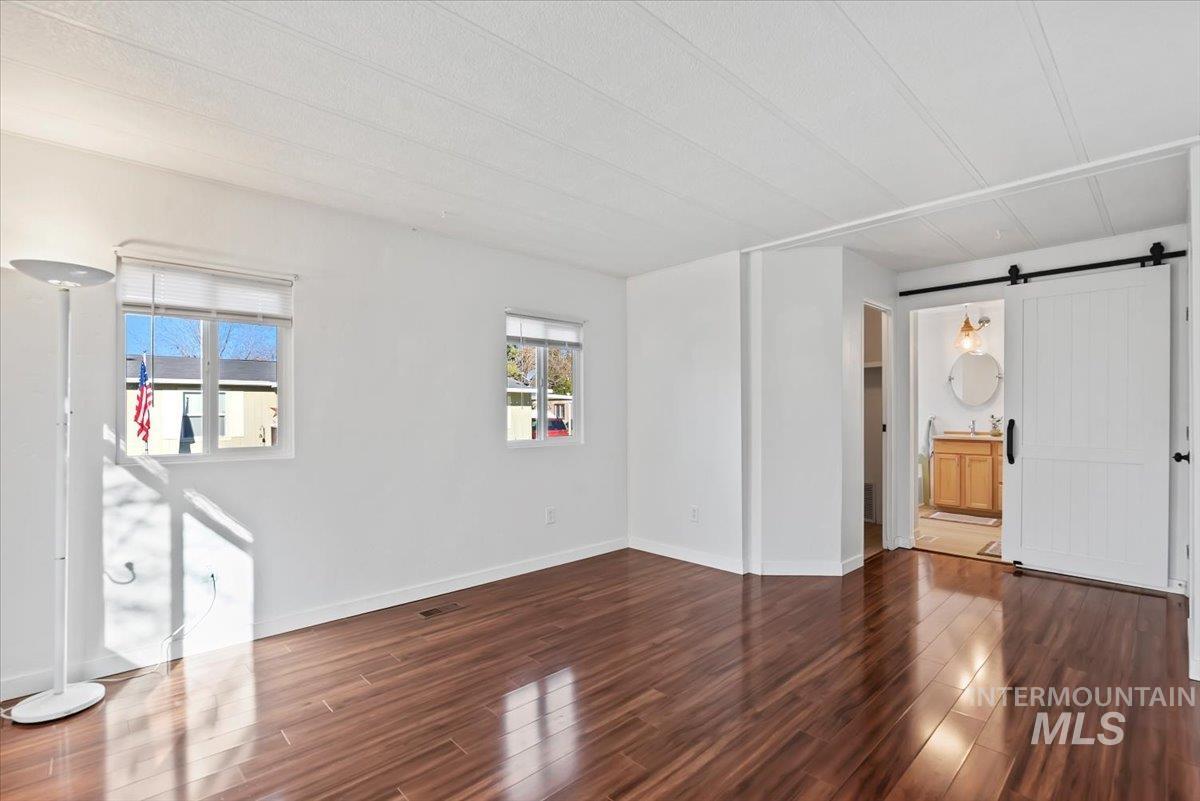 7814 W Manassas, Garden City, Idaho 83714, 3 Bedrooms, 2 Bathrooms, Residential For Sale, Price $199,900,MLS 98978881