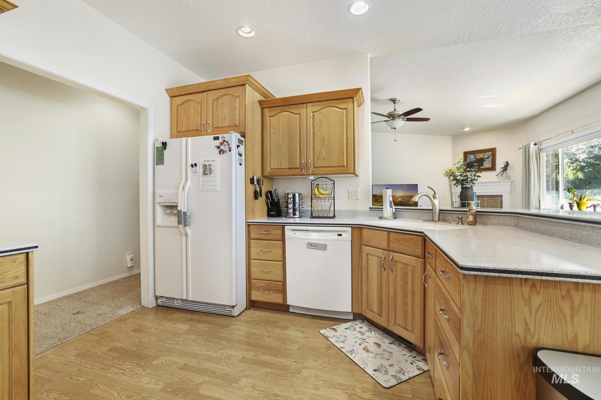 381 Federation Road, Twin Falls, Idaho 83301, 5 Bedrooms, 3 Bathrooms, Residential For Sale, Price $579,000,MLS 98978882