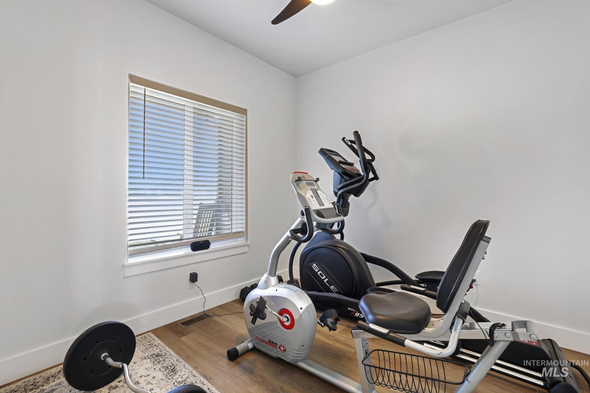 253 Mariposa Cir, Shoshone, Idaho 83352, 3 Bedrooms, 2 Bathrooms, Residential For Sale, Price $449,990,MLS 98978883