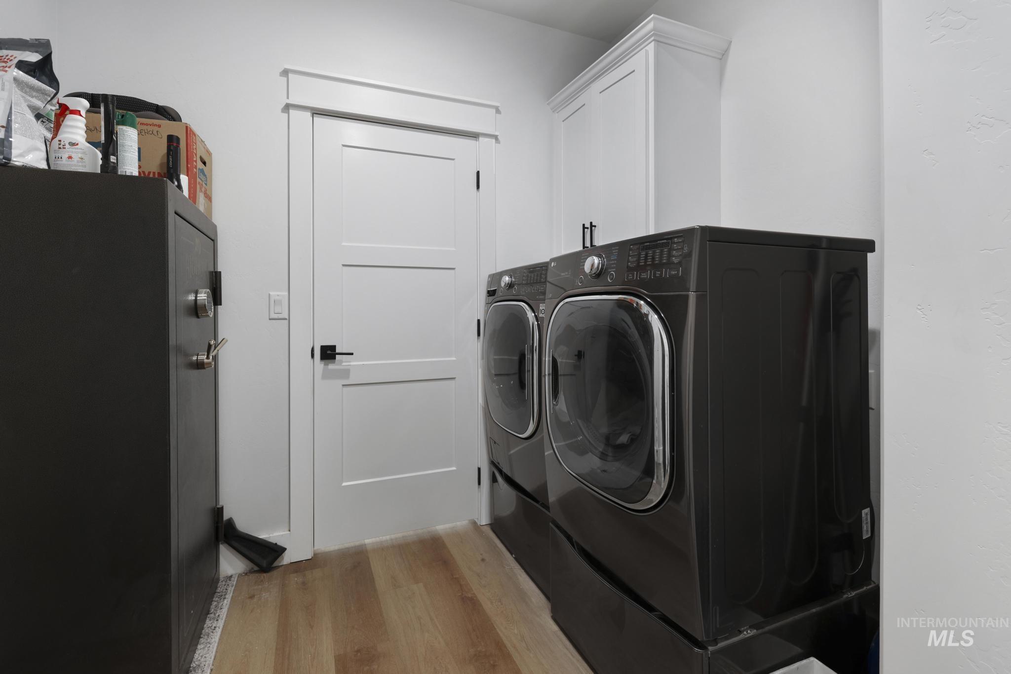 253 Mariposa Cir, Shoshone, Idaho 83352, 3 Bedrooms, 2 Bathrooms, Residential For Sale, Price $449,990,MLS 98978883