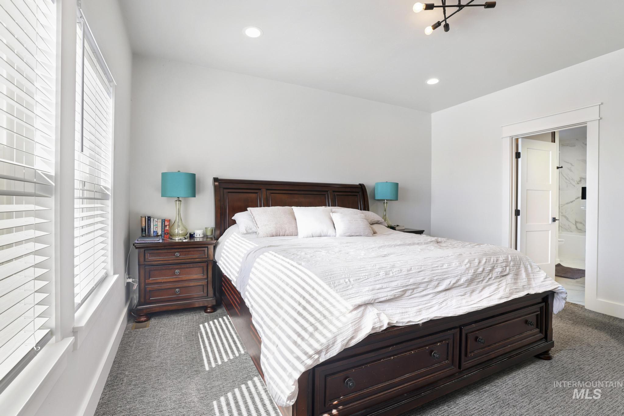 253 Mariposa Cir, Shoshone, Idaho 83352, 3 Bedrooms, 2 Bathrooms, Residential For Sale, Price $449,990,MLS 98978883