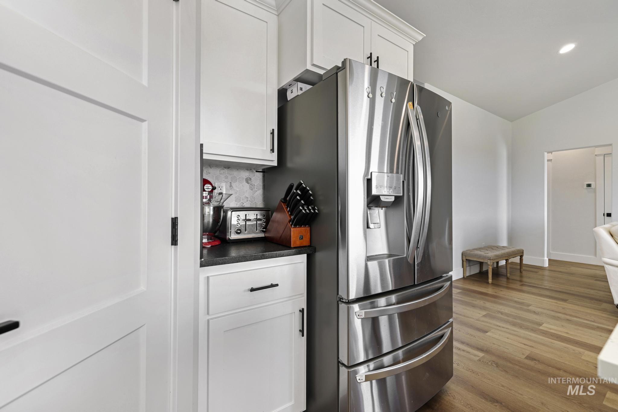 253 Mariposa Cir, Shoshone, Idaho 83352, 3 Bedrooms, 2 Bathrooms, Residential For Sale, Price $449,990,MLS 98978883