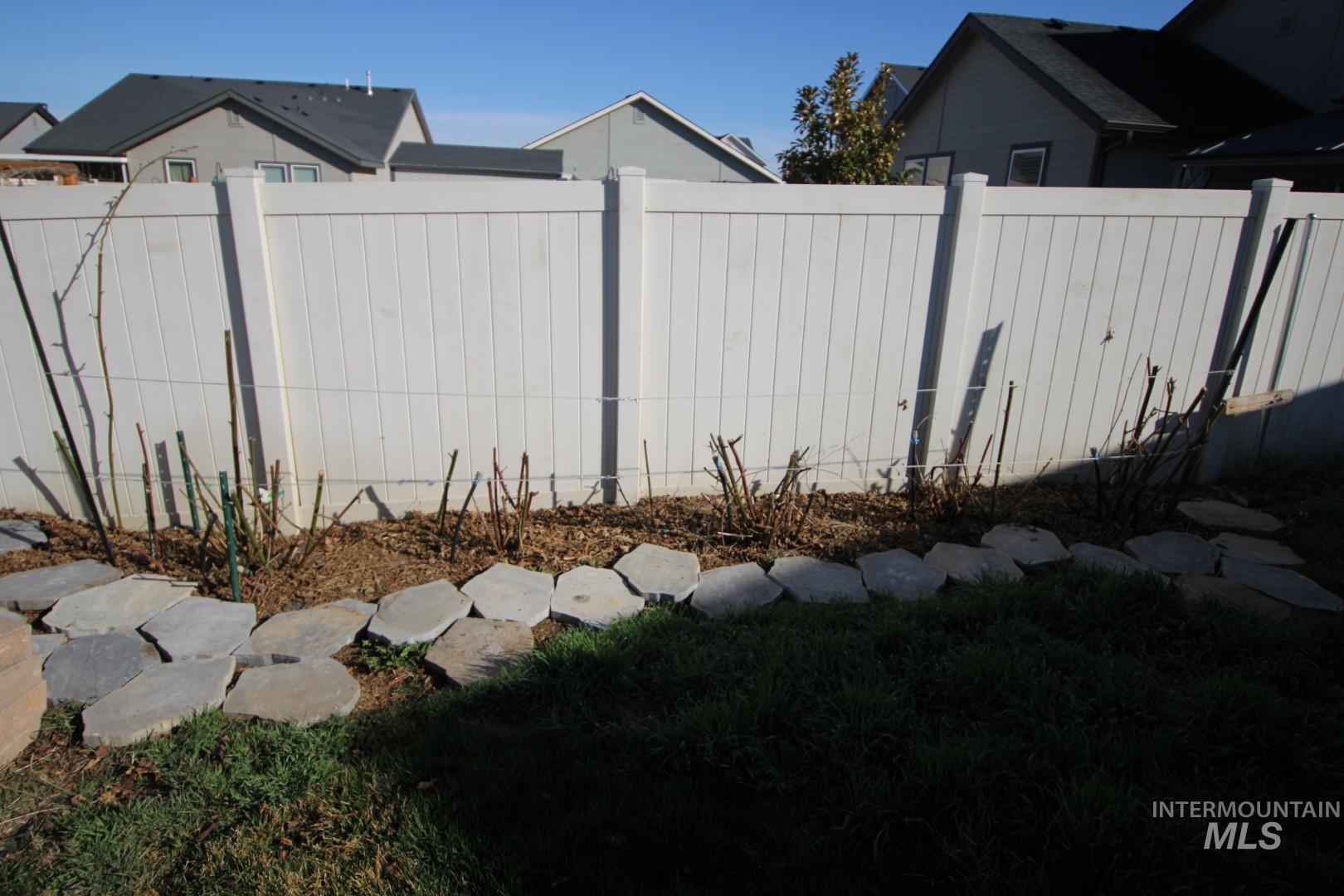 3547 S Trail Ridge Ave, Nampa, Idaho 83686, 4 Bedrooms, 2 Bathrooms, Residential For Sale, Price $439,000,MLS 98978885