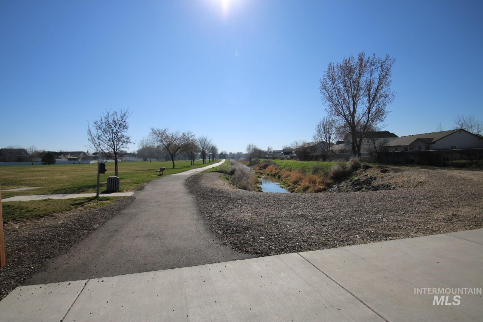 3547 S Trail Ridge Ave, Nampa, Idaho 83686, 4 Bedrooms, 2 Bathrooms, Residential For Sale, Price $439,000,MLS 98978885