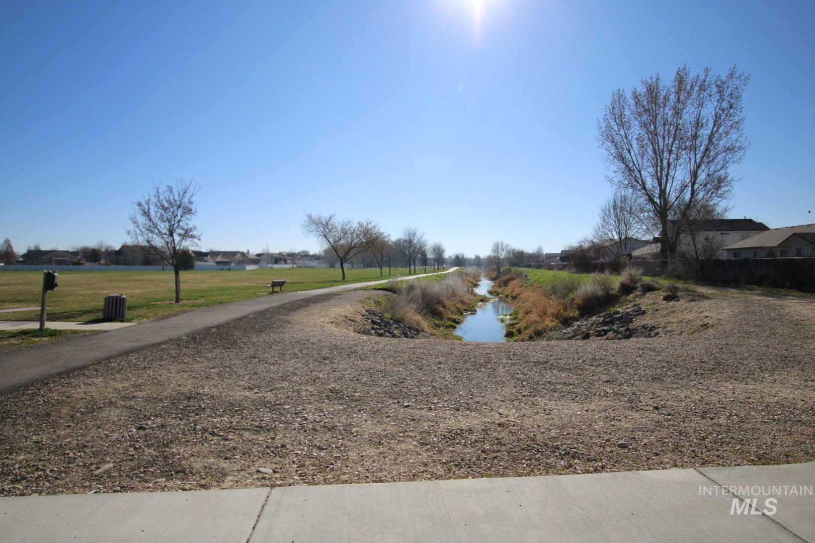 3547 S Trail Ridge Ave, Nampa, Idaho 83686, 4 Bedrooms, 2 Bathrooms, Residential For Sale, Price $439,000,MLS 98978885