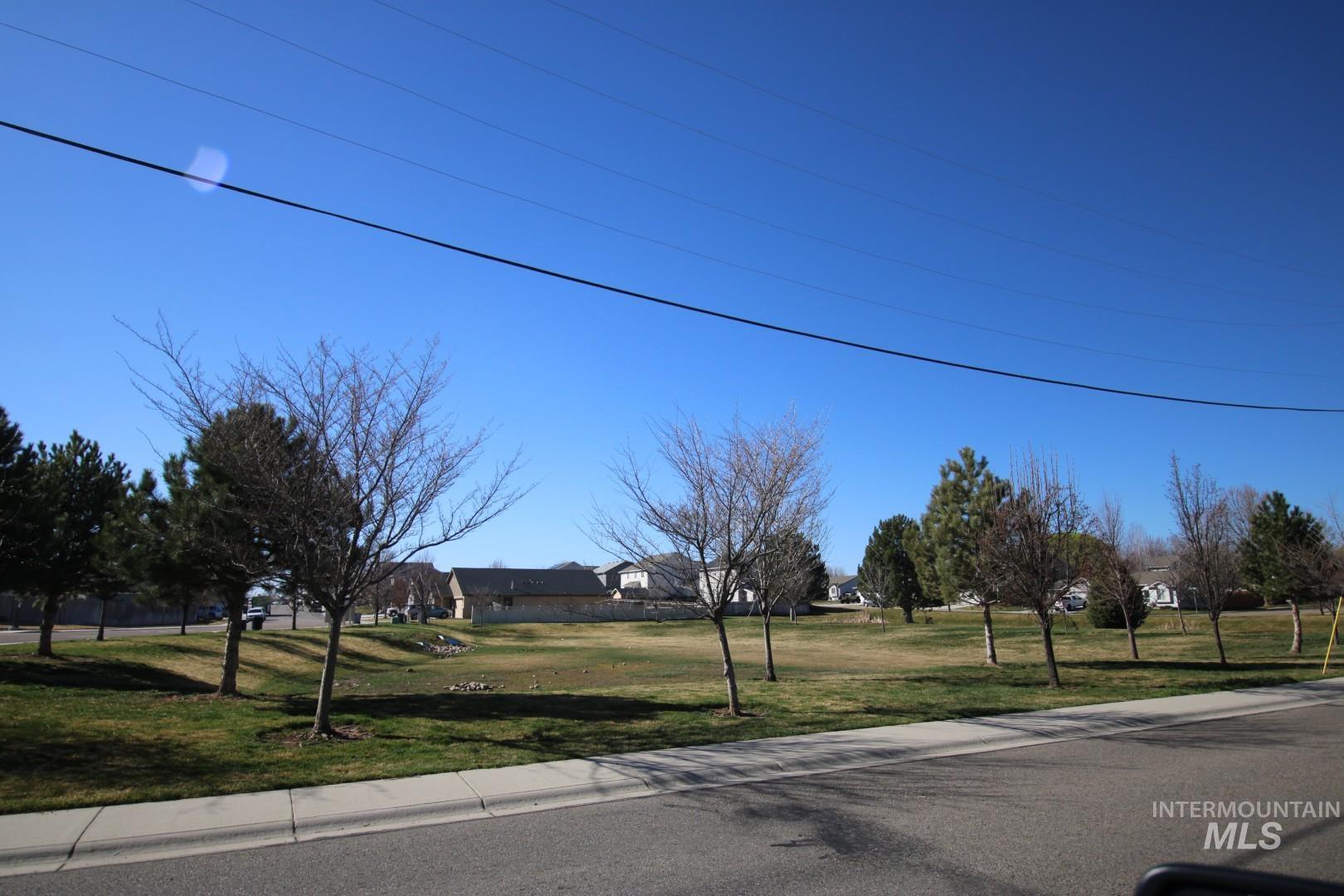3547 S Trail Ridge Ave, Nampa, Idaho 83686, 4 Bedrooms, 2 Bathrooms, Residential For Sale, Price $439,000,MLS 98978885