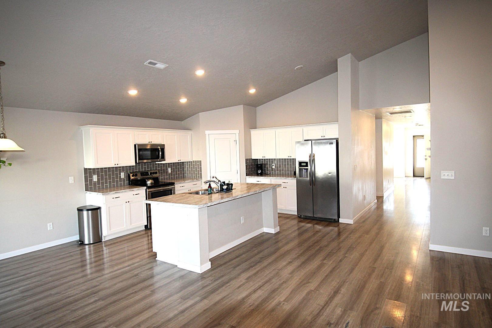 3547 S Trail Ridge Ave, Nampa, Idaho 83686, 4 Bedrooms, 2 Bathrooms, Residential For Sale, Price $439,000,MLS 98978885