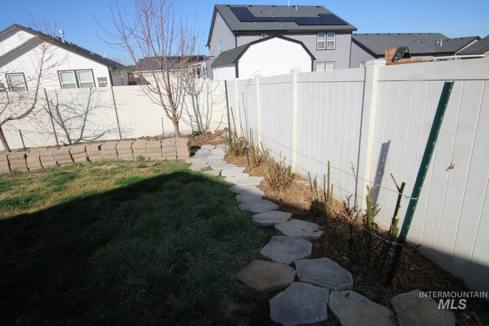 3547 S Trail Ridge Ave, Nampa, Idaho 83686, 4 Bedrooms, 2 Bathrooms, Residential For Sale, Price $439,000,MLS 98978885