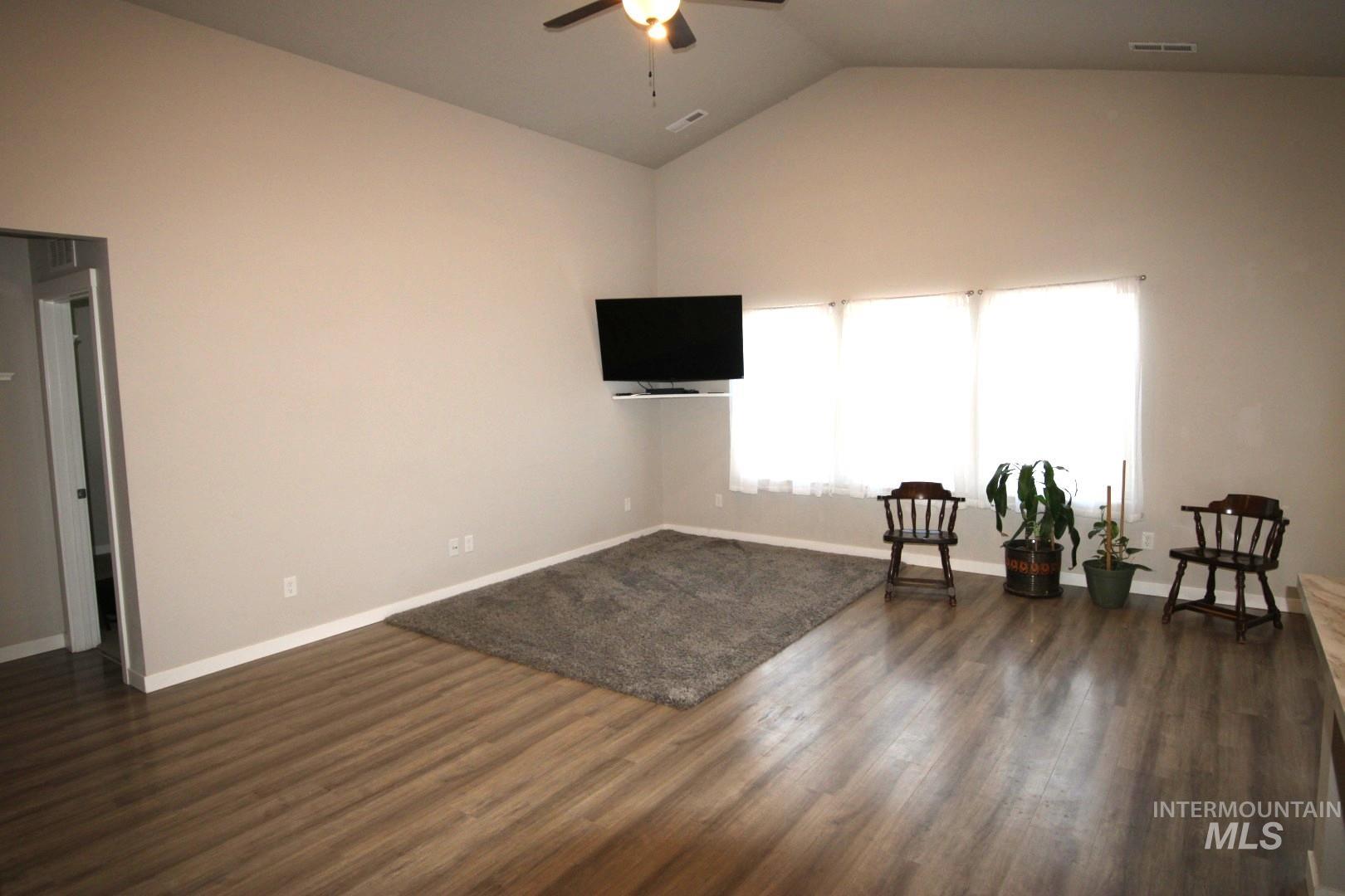 3547 S Trail Ridge Ave, Nampa, Idaho 83686, 4 Bedrooms, 2 Bathrooms, Residential For Sale, Price $439,000,MLS 98978885