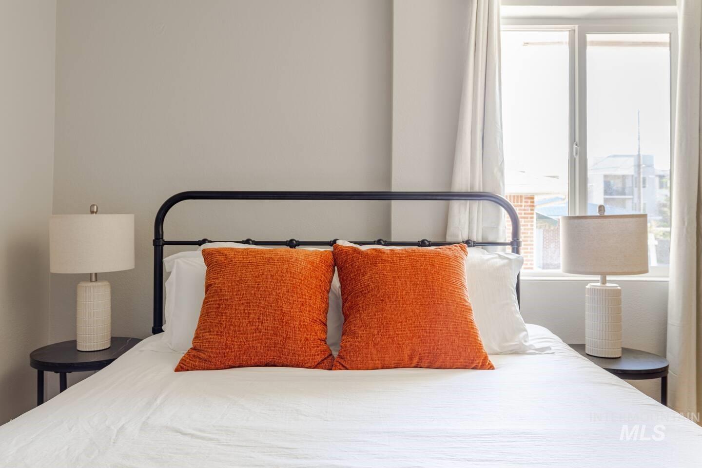 1621 / 1623 W Olympia Dr, Boise, Idaho 83705, 2 Bedrooms, 1 Bathroom, Residential Income For Sale, Price $599,900,MLS 98978886