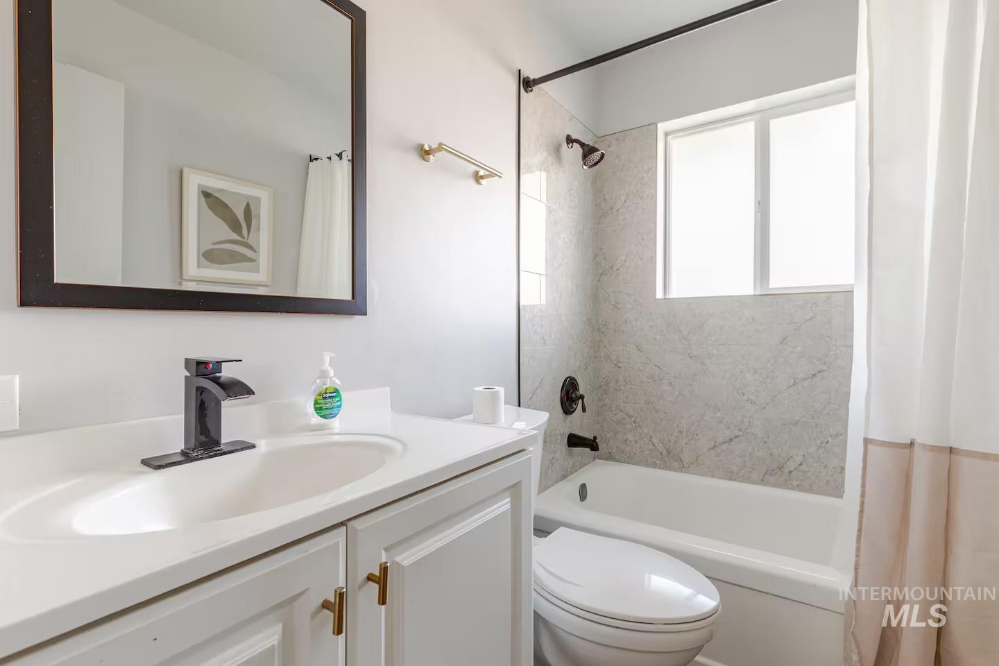 1621 / 1623 W Olympia Dr, Boise, Idaho 83705, 2 Bedrooms, 1 Bathroom, Residential Income For Sale, Price $599,900,MLS 98978886