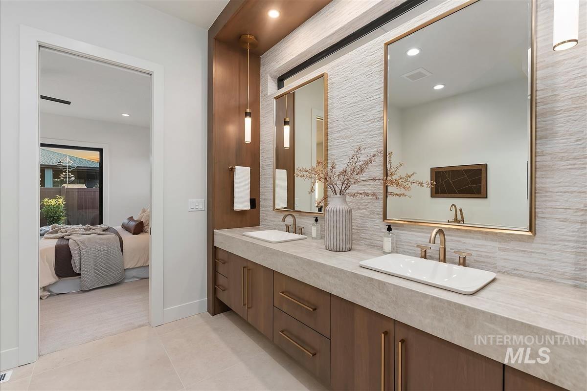 3353 N Fire Flower Ave, Star, Idaho 83669, 3 Bedrooms, 3.5 Bathrooms, Residential For Sale, Price $1,129,900,MLS 98978887