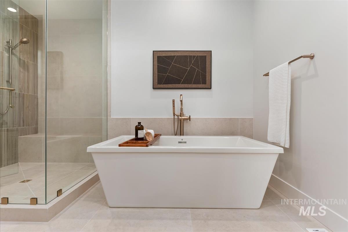 3353 N Fire Flower Ave, Star, Idaho 83669, 3 Bedrooms, 3.5 Bathrooms, Residential For Sale, Price $1,129,900,MLS 98978887