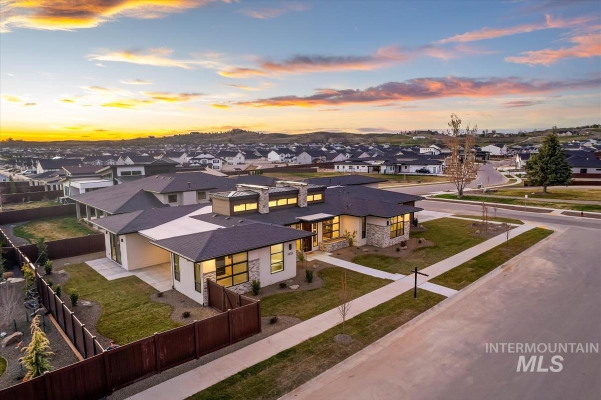 3353 N Fire Flower Ave, Star, Idaho 83669, 3 Bedrooms, 3.5 Bathrooms, Residential For Sale, Price $1,129,900,MLS 98978887