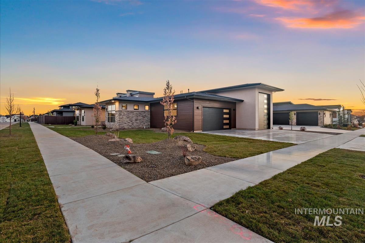 3353 N Fire Flower Ave, Star, Idaho 83669, 3 Bedrooms, 3.5 Bathrooms, Residential For Sale, Price $1,129,900,MLS 98978887