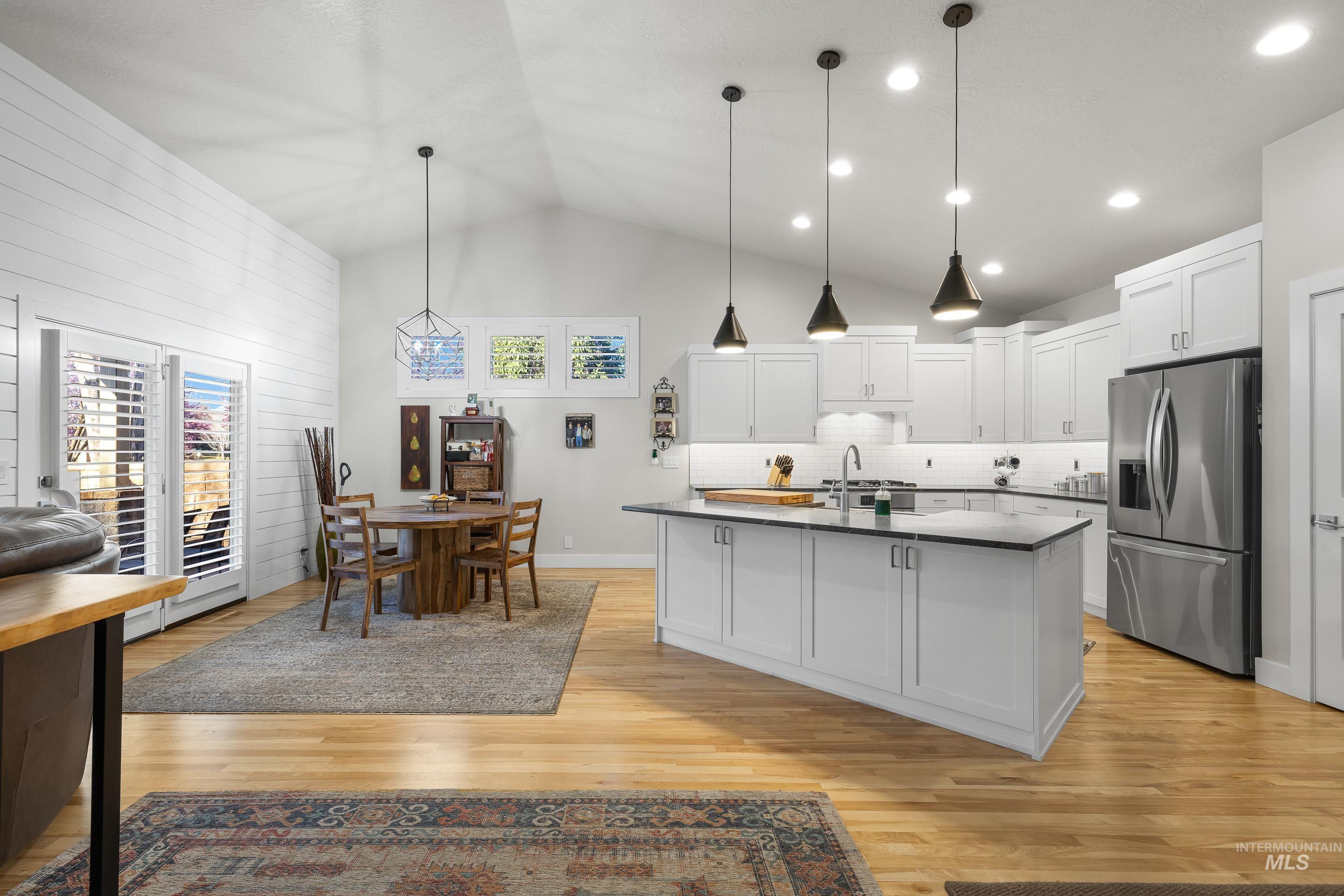 843 E Bonita Canyon, Meridian, Idaho 83646, 4 Bedrooms, 2 Bathrooms, Residential For Sale, Price $749,000, 98978891