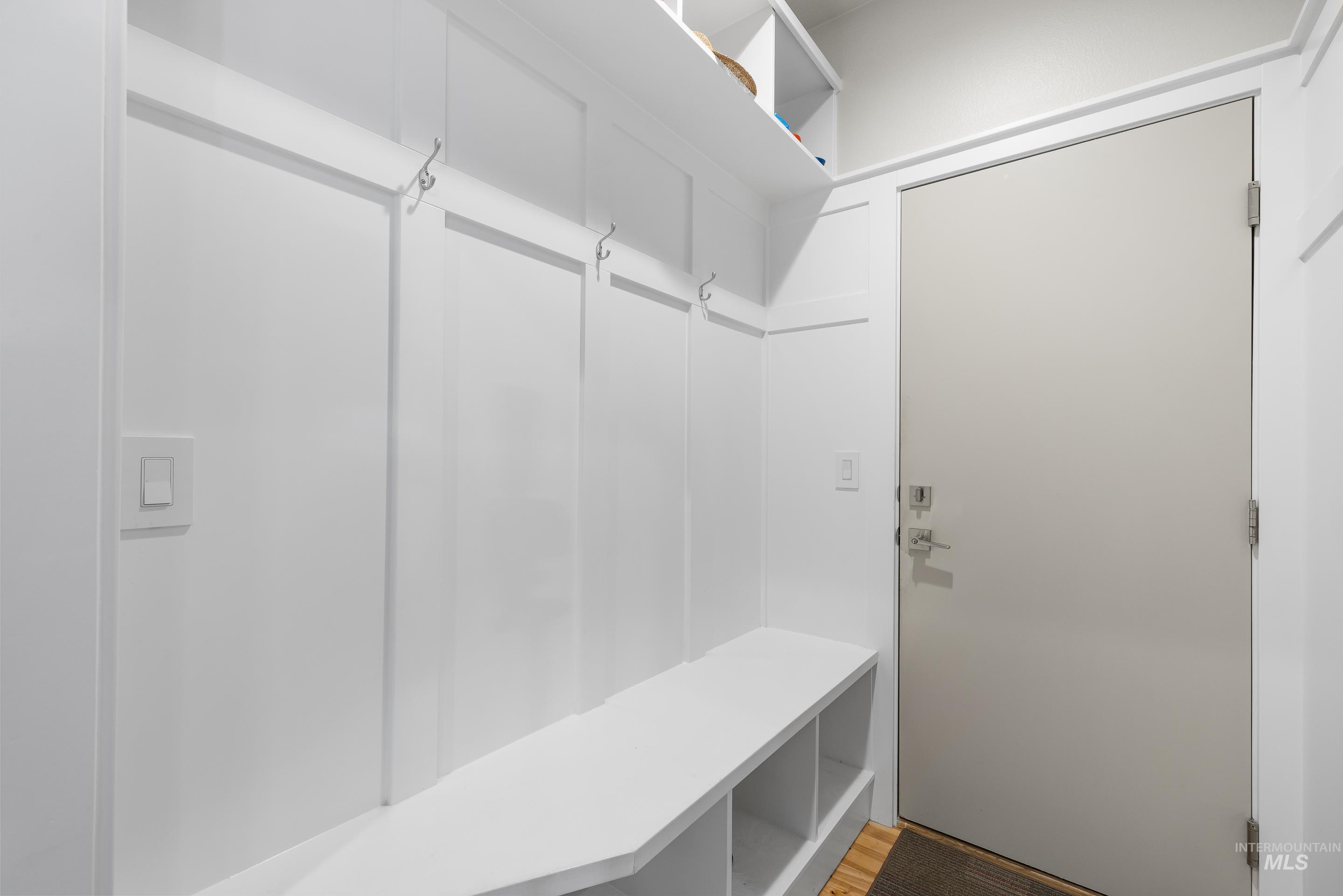 843 E Bonita Canyon, Meridian, Idaho 83646, 4 Bedrooms, 2 Bathrooms, Residential For Sale, Price $749,000, 98978891