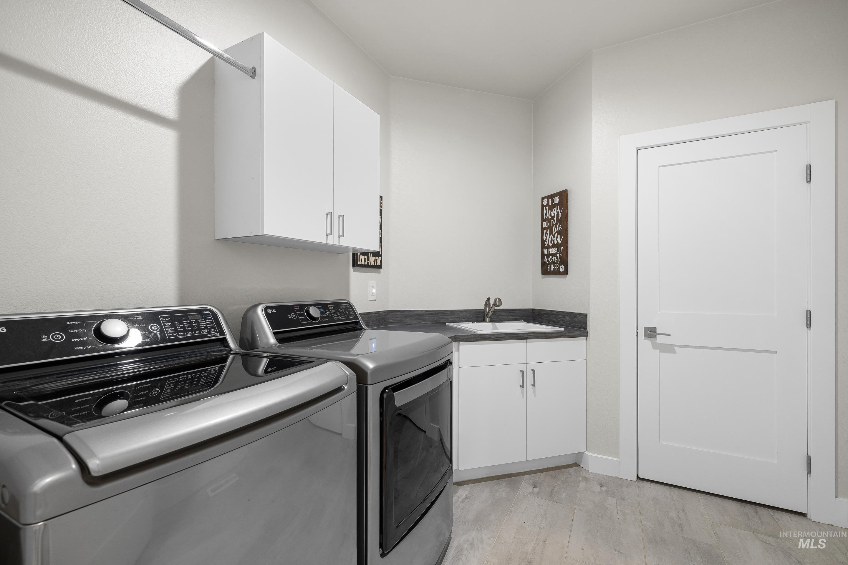 843 E Bonita Canyon, Meridian, Idaho 83646, 4 Bedrooms, 2 Bathrooms, Residential For Sale, Price $749,000, 98978891