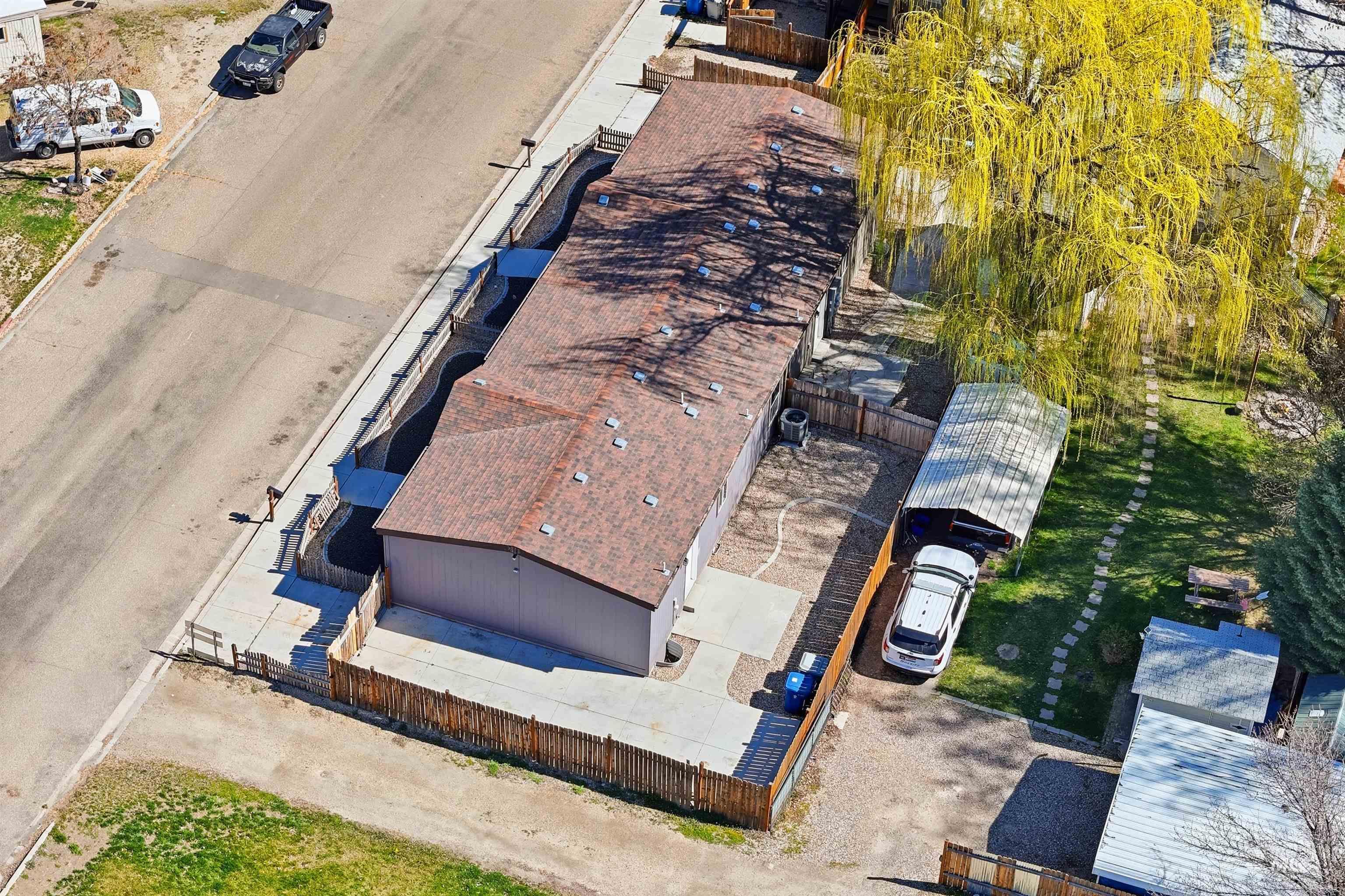 352 & 374 E E Idaho St, Middleton, Idaho 83644, 3 Bedrooms, 2 Bathrooms, Residential Income For Sale, Price $600,000,MLS 98978894