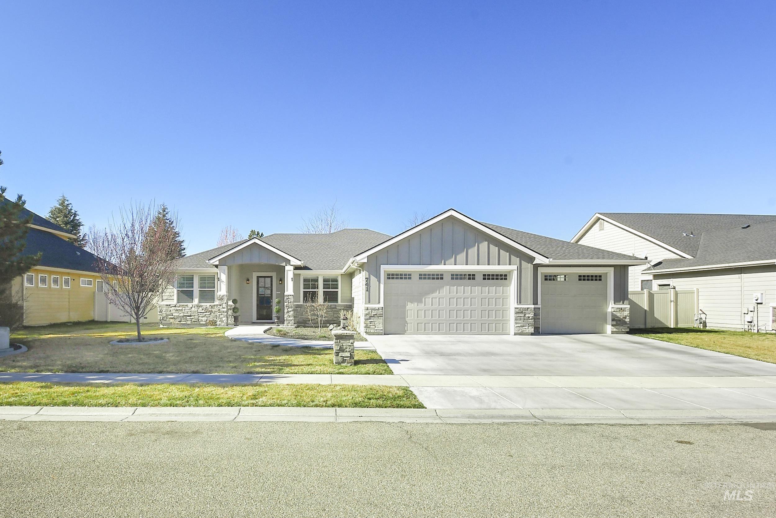 741 Arbor Pointe, Nampa, Idaho 83686, 4 Bedrooms, 2 Bathrooms, Residential For Sale, Price $525,000,MLS 98978895