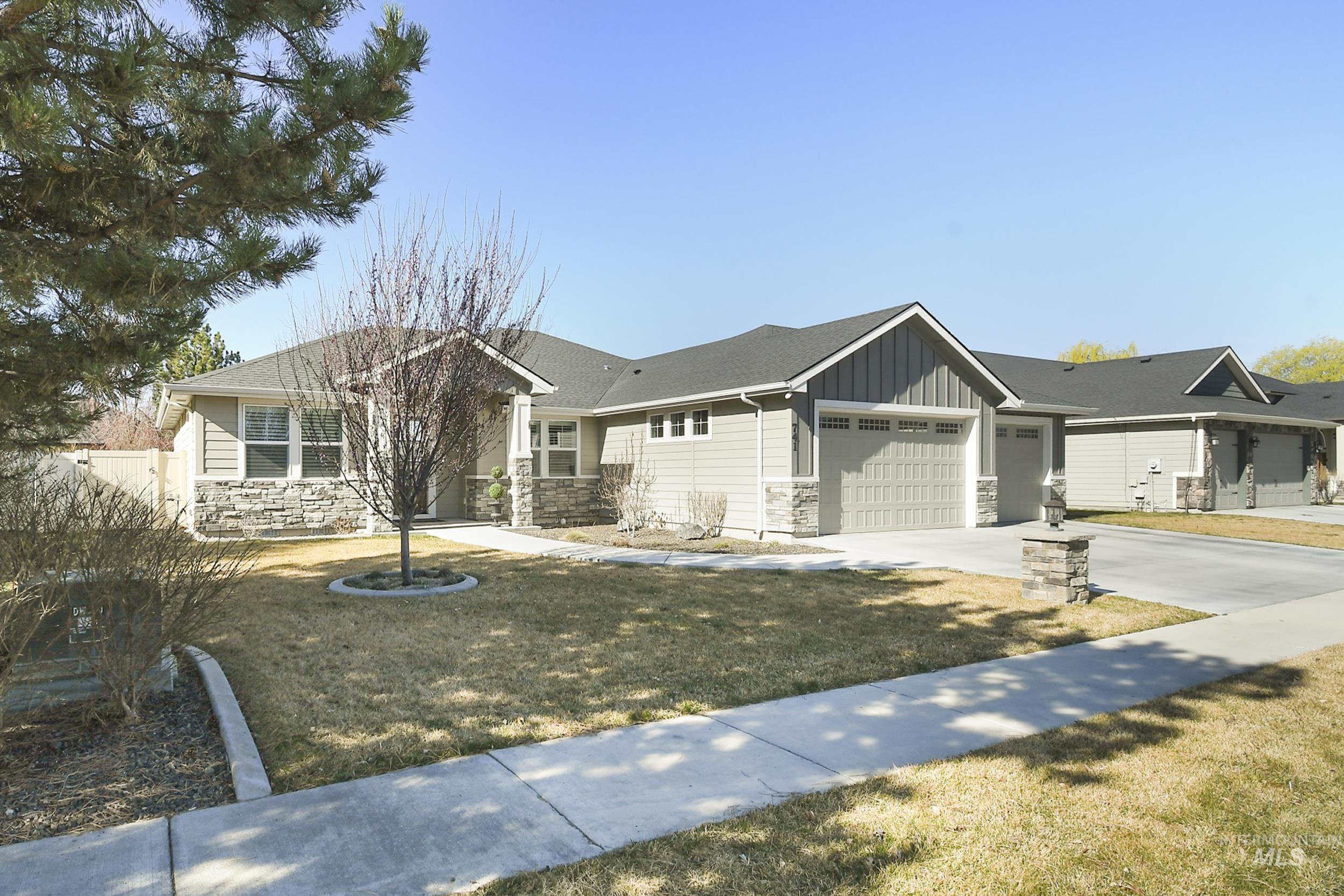 741 Arbor Pointe, Nampa, Idaho 83686, 4 Bedrooms, 2 Bathrooms, Residential For Sale, Price $525,000,MLS 98978895