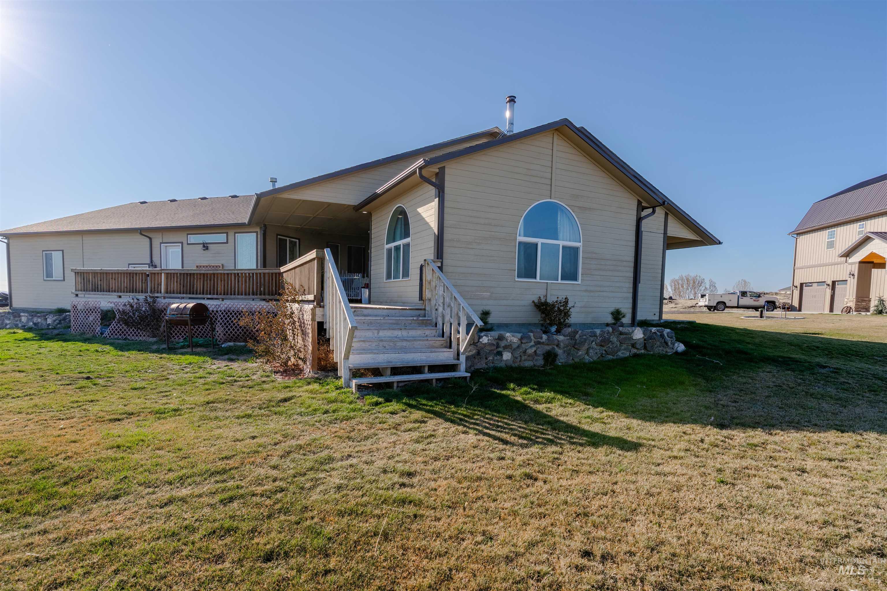 546 Arrowhead Circle, Jerome, Idaho 83338, 3 Bedrooms, 2 Bathrooms, Residential For Sale, Price $550,000,MLS 98978896