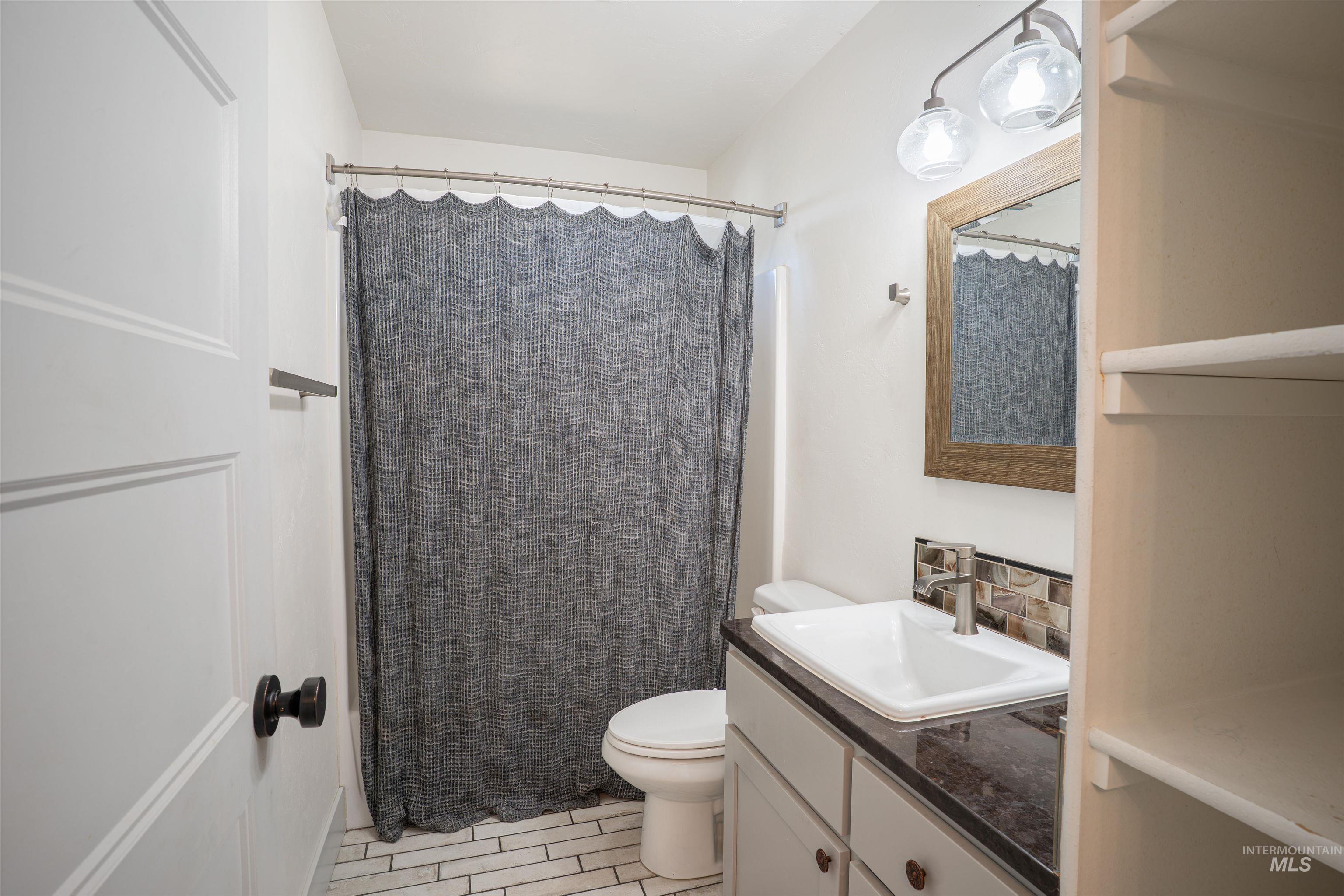 546 Arrowhead Circle, Jerome, Idaho 83338, 3 Bedrooms, 2 Bathrooms, Residential For Sale, Price $550,000,MLS 98978896