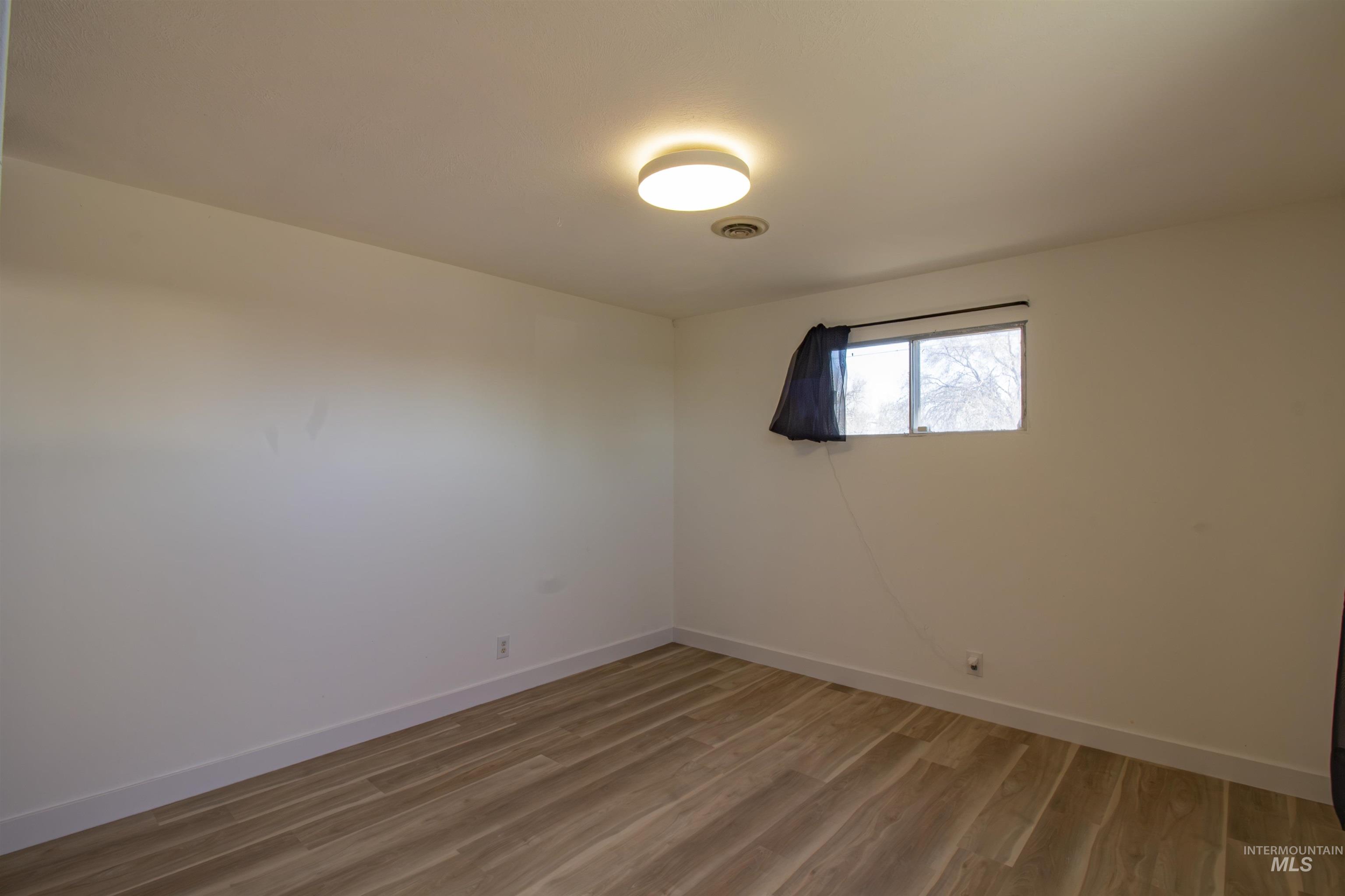 112 NW 8th Street, Ontario, Oregon 97914, 3 Bedrooms, 1 Bathroom, Residential For Sale, Price $224,900,MLS 98978897