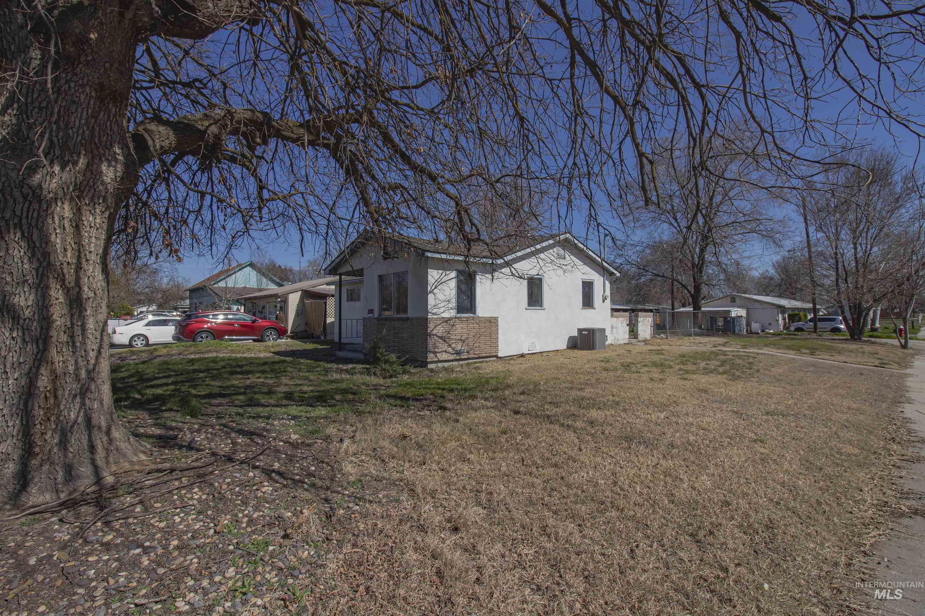 112 NW 8th Street, Ontario, Oregon 97914, 3 Bedrooms, 1 Bathroom, Residential For Sale, Price $224,900,MLS 98978897