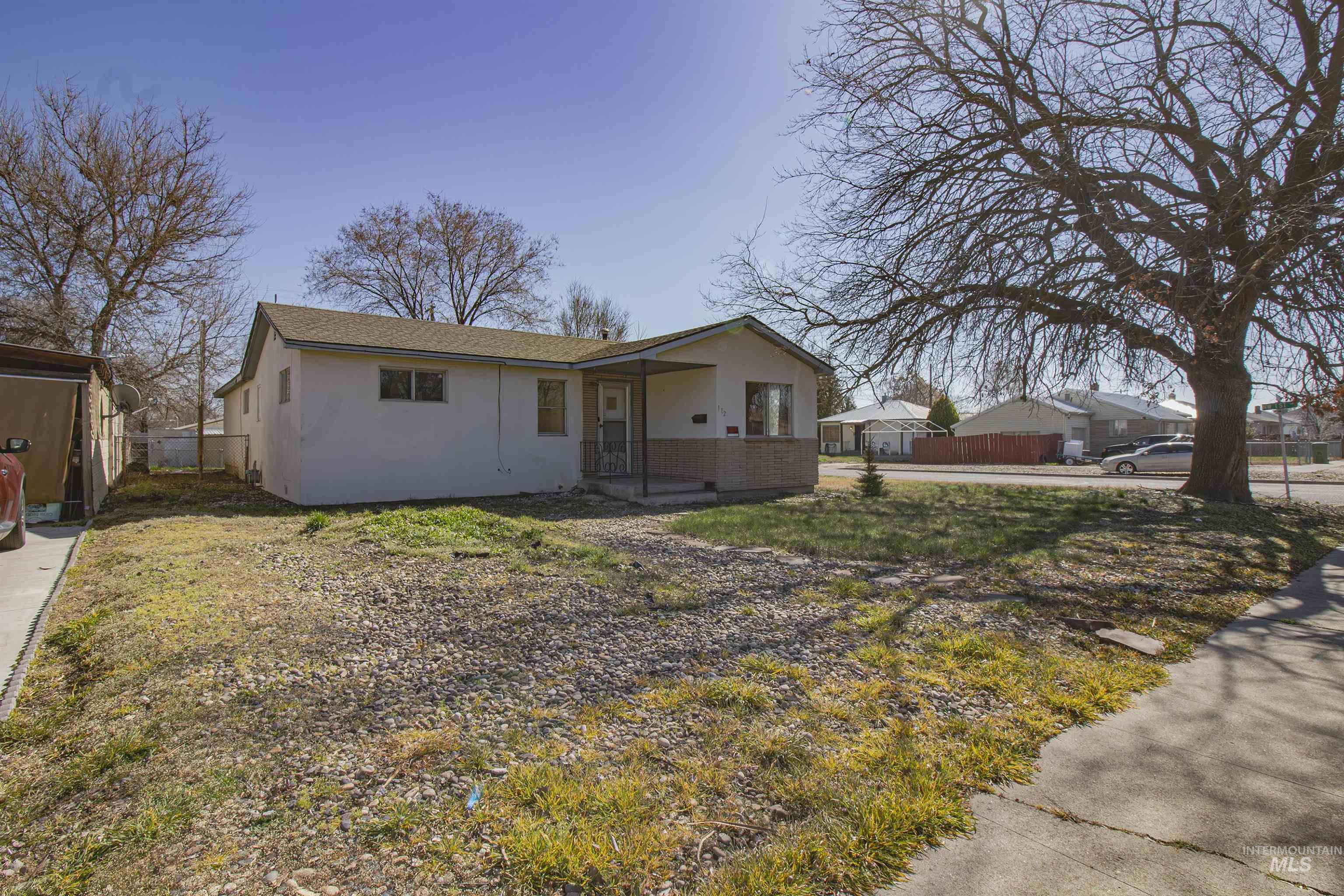 112 NW 8th Street, Ontario, Oregon 97914, 3 Bedrooms, 1 Bathroom, Residential For Sale, Price $224,900,MLS 98978897