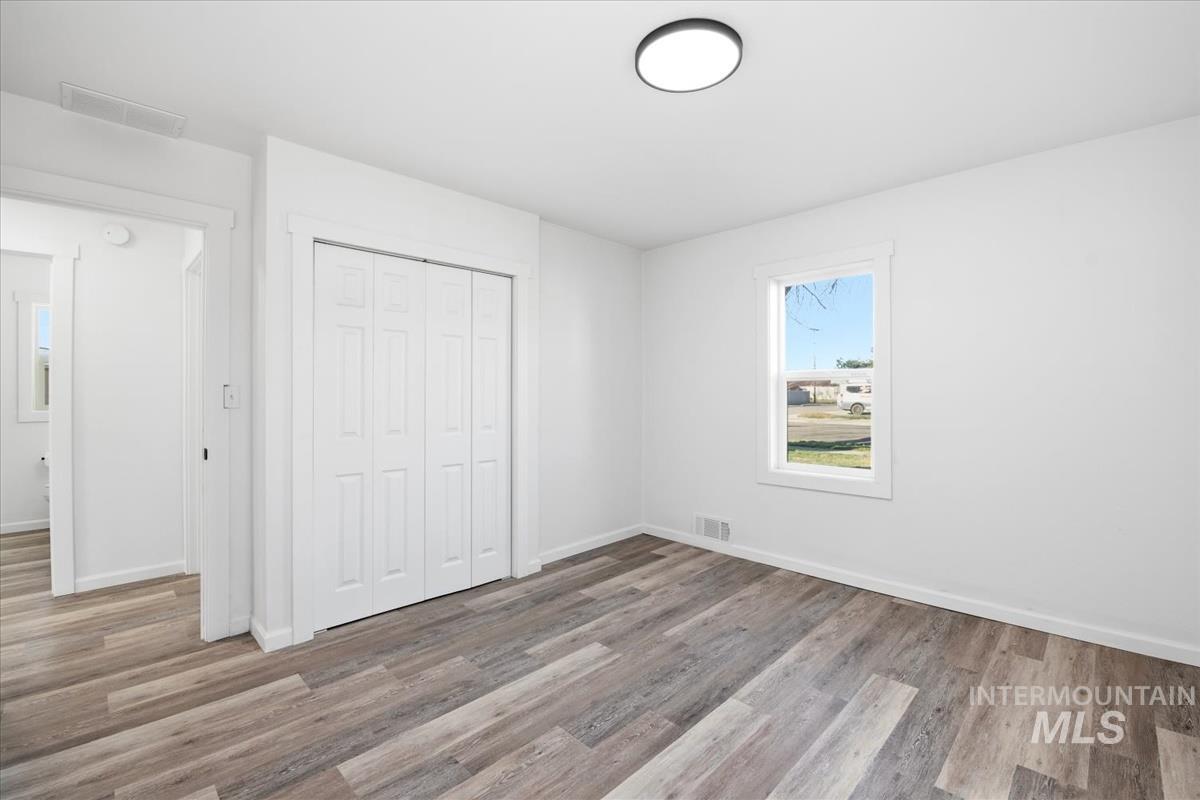 810 E 9Th N, Mountain Home, Idaho 83647, 3 Bedrooms, 1 Bathroom, Residential For Sale, Price $299,000,MLS 98978901