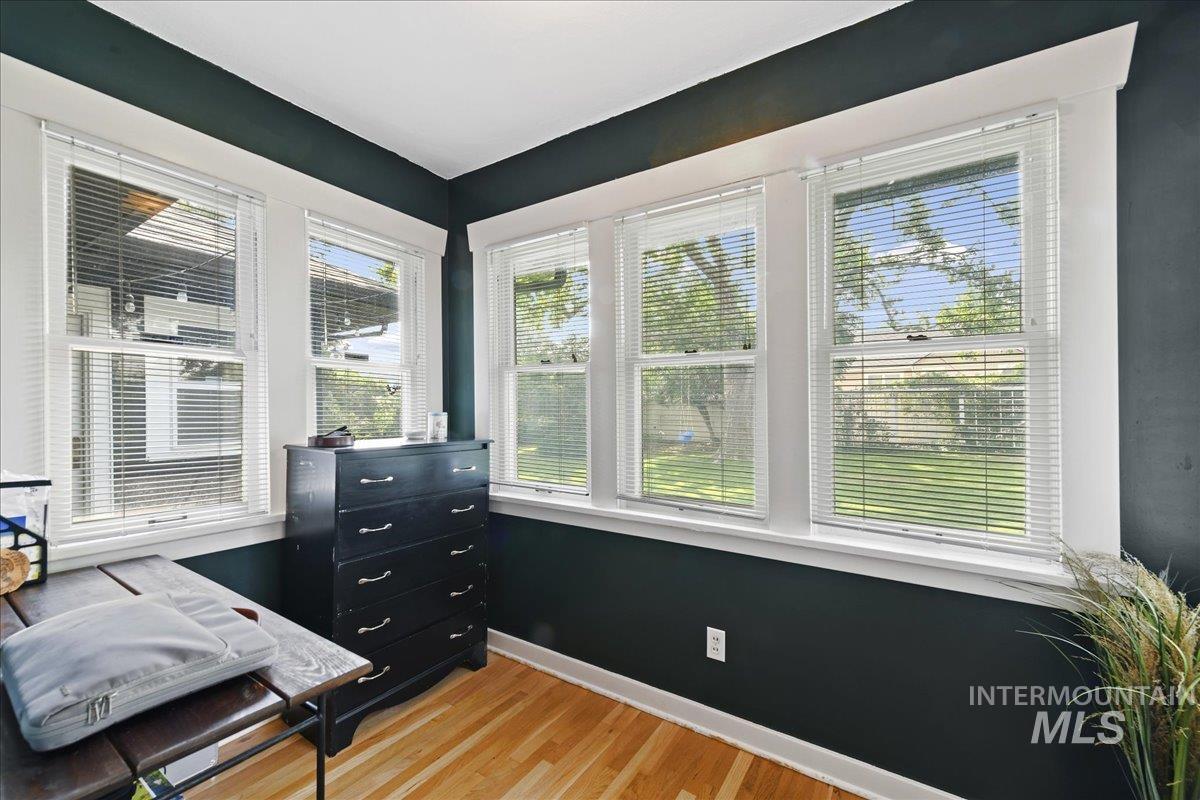 1521 Idaho Avenue, Caldwell, Idaho 83605, 3 Bedrooms, 2 Bathrooms, Residential For Sale, Price $490,000,MLS 98978902