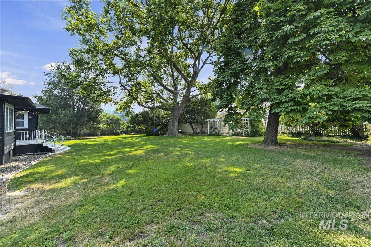 1521 Idaho Avenue, Caldwell, Idaho 83605, 3 Bedrooms, 2 Bathrooms, Residential For Sale, Price $490,000,MLS 98978902