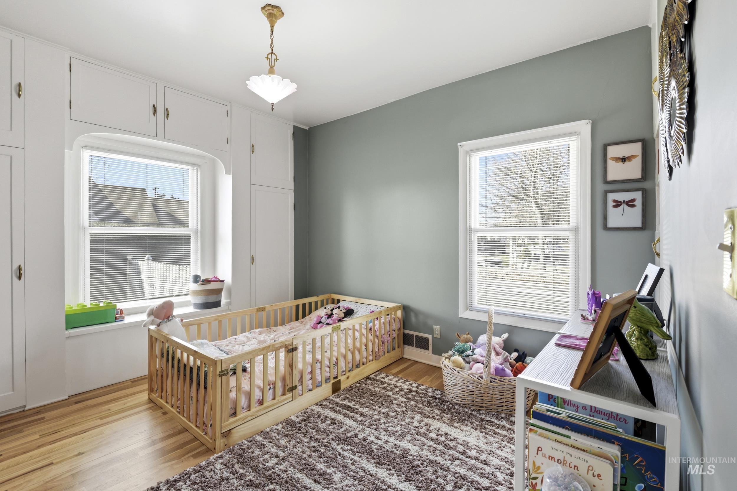 1521 Idaho Avenue, Caldwell, Idaho 83605, 3 Bedrooms, 2 Bathrooms, Residential For Sale, Price $490,000,MLS 98978902