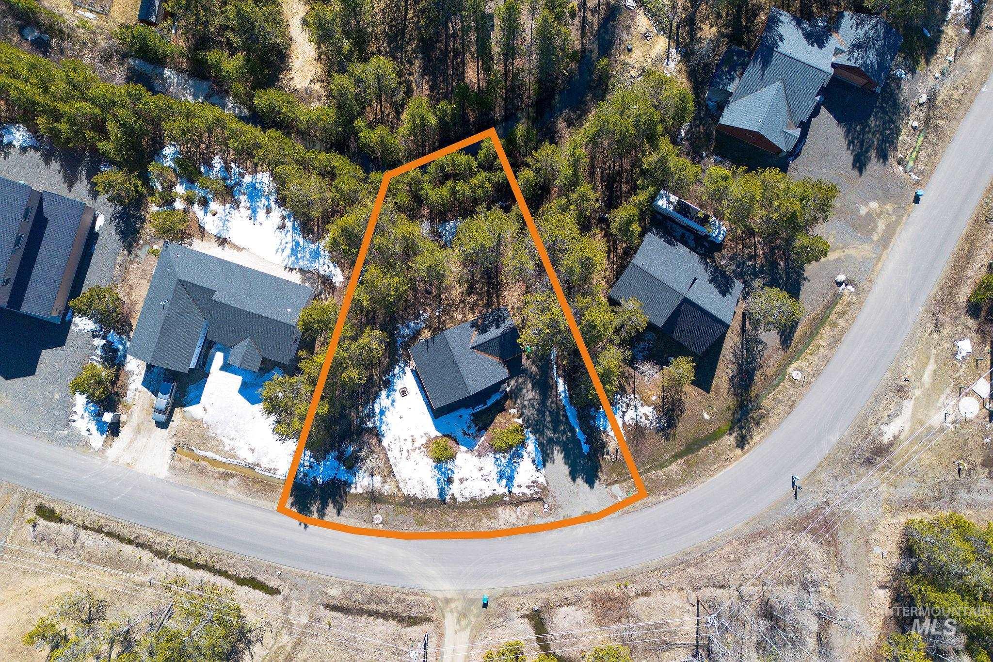 169 Durham Lane, Donnelly, Idaho 83615, 2 Bedrooms, 2.5 Bathrooms, Residential For Sale, Price $599,000,MLS 98978904