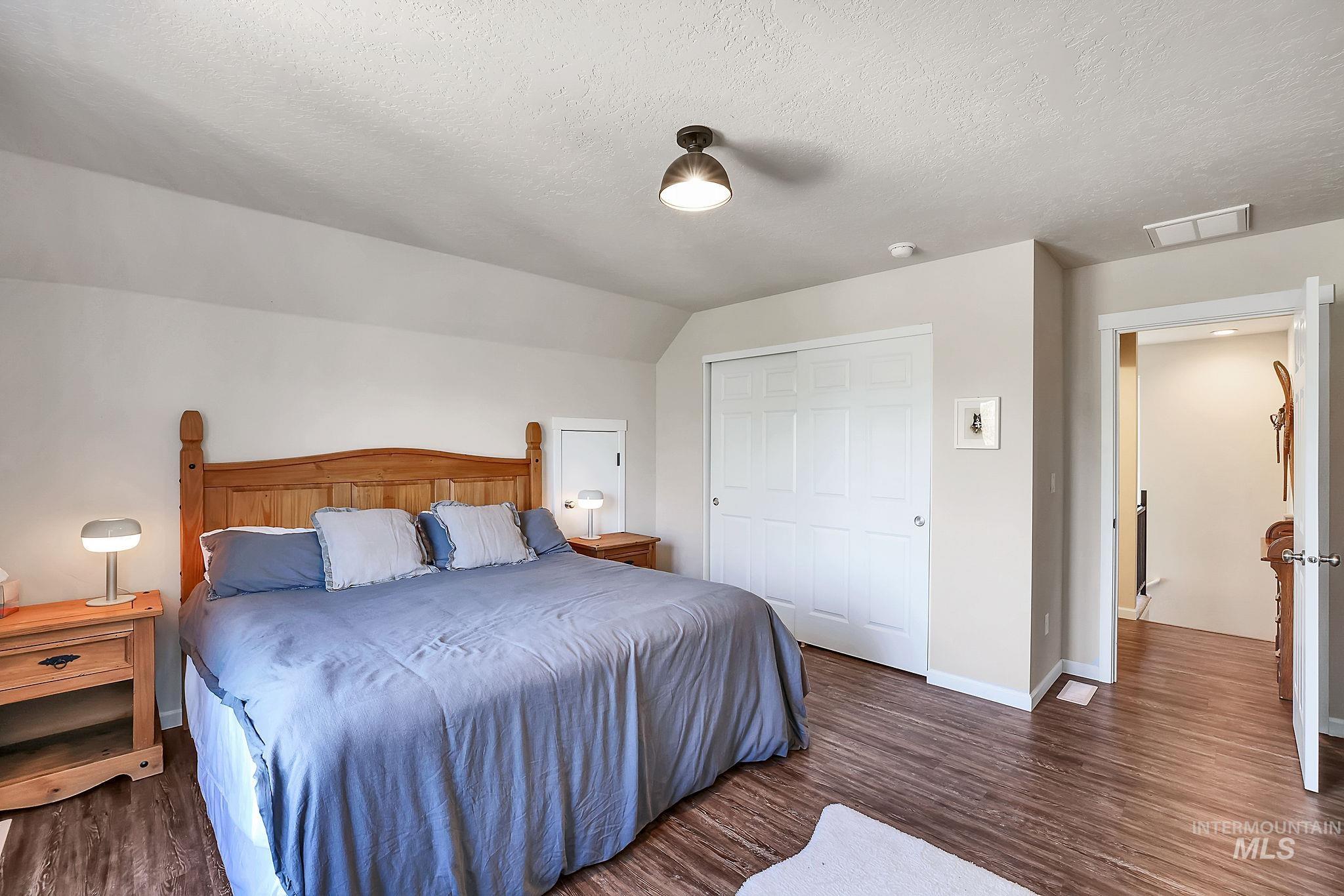 169 Durham Lane, Donnelly, Idaho 83615, 2 Bedrooms, 2.5 Bathrooms, Residential For Sale, Price $599,000,MLS 98978904