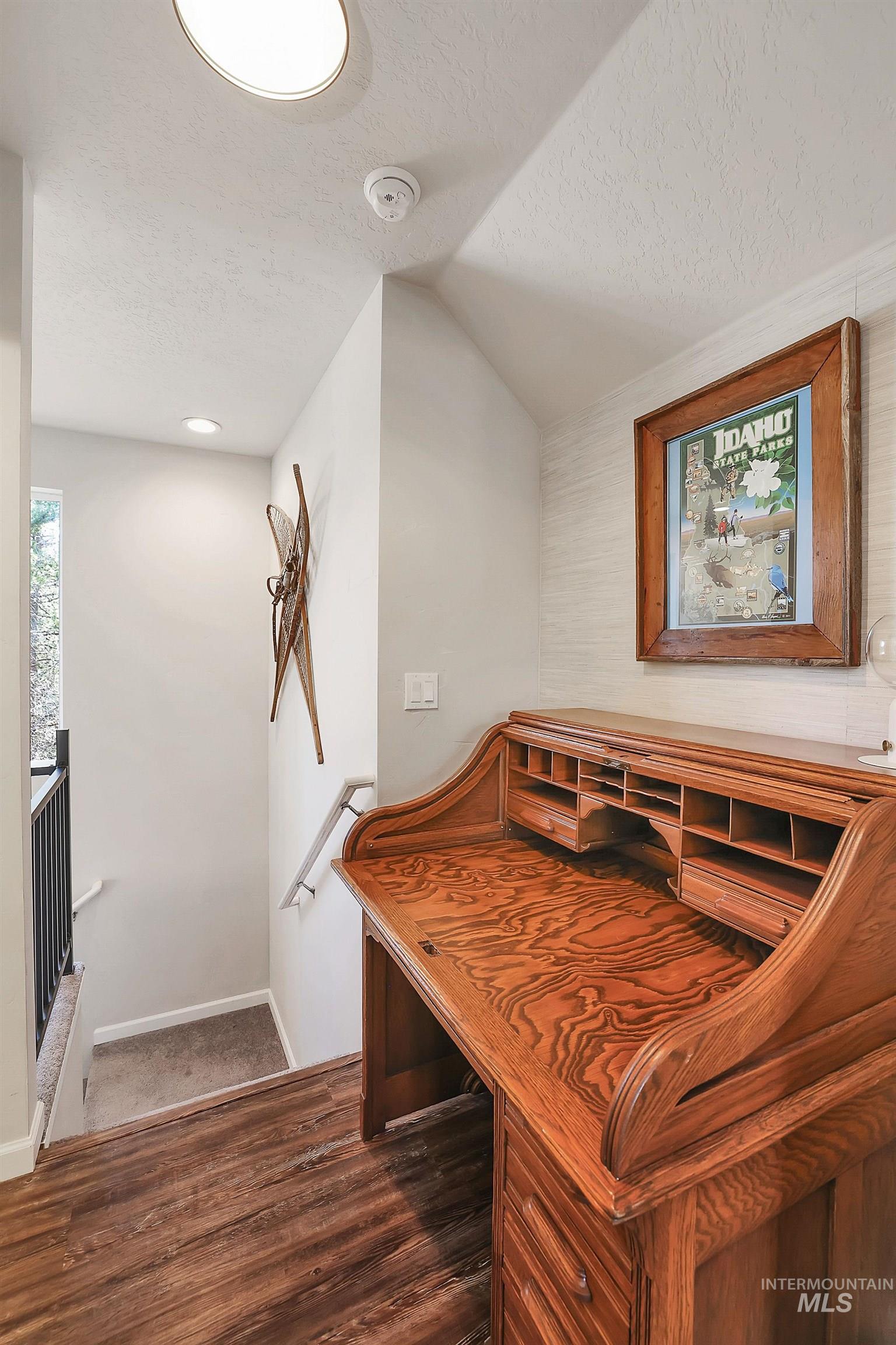 169 Durham Lane, Donnelly, Idaho 83615, 2 Bedrooms, 2.5 Bathrooms, Residential For Sale, Price $599,000,MLS 98978904