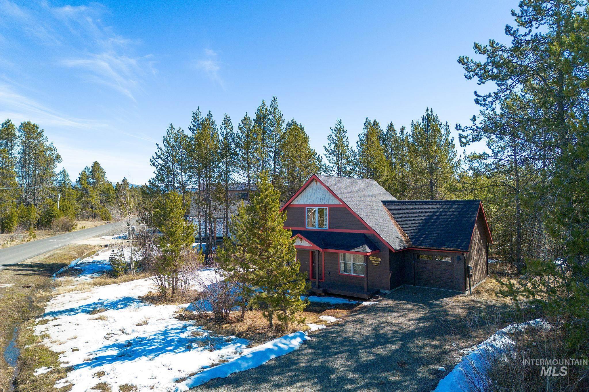 169 Durham Lane, Donnelly, Idaho 83615, 2 Bedrooms, 2.5 Bathrooms, Residential For Sale, Price $599,000,MLS 98978904
