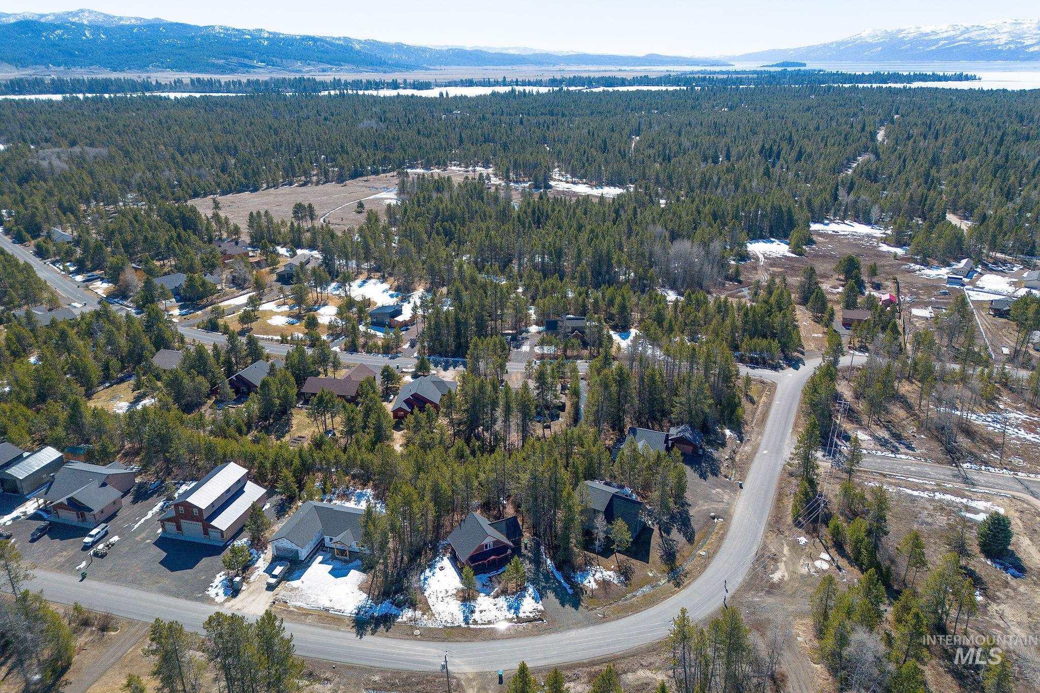 169 Durham Lane, Donnelly, Idaho 83615, 2 Bedrooms, 2.5 Bathrooms, Residential For Sale, Price $599,000,MLS 98978904