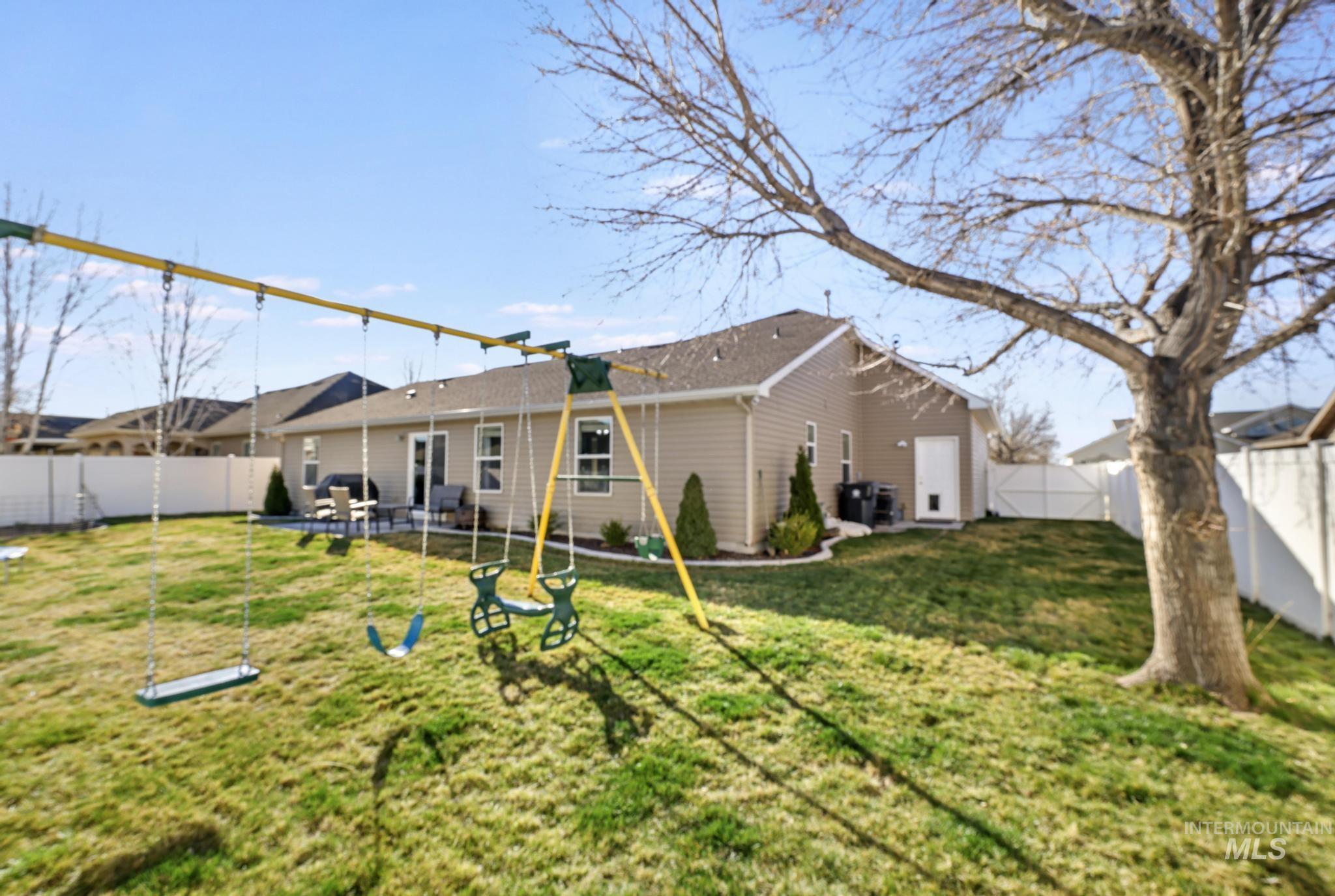 1030 Ballard Ln, Kimberly, Idaho 83341, 4 Bedrooms, 2 Bathrooms, Residential For Sale, Price $434,900,MLS 98978906