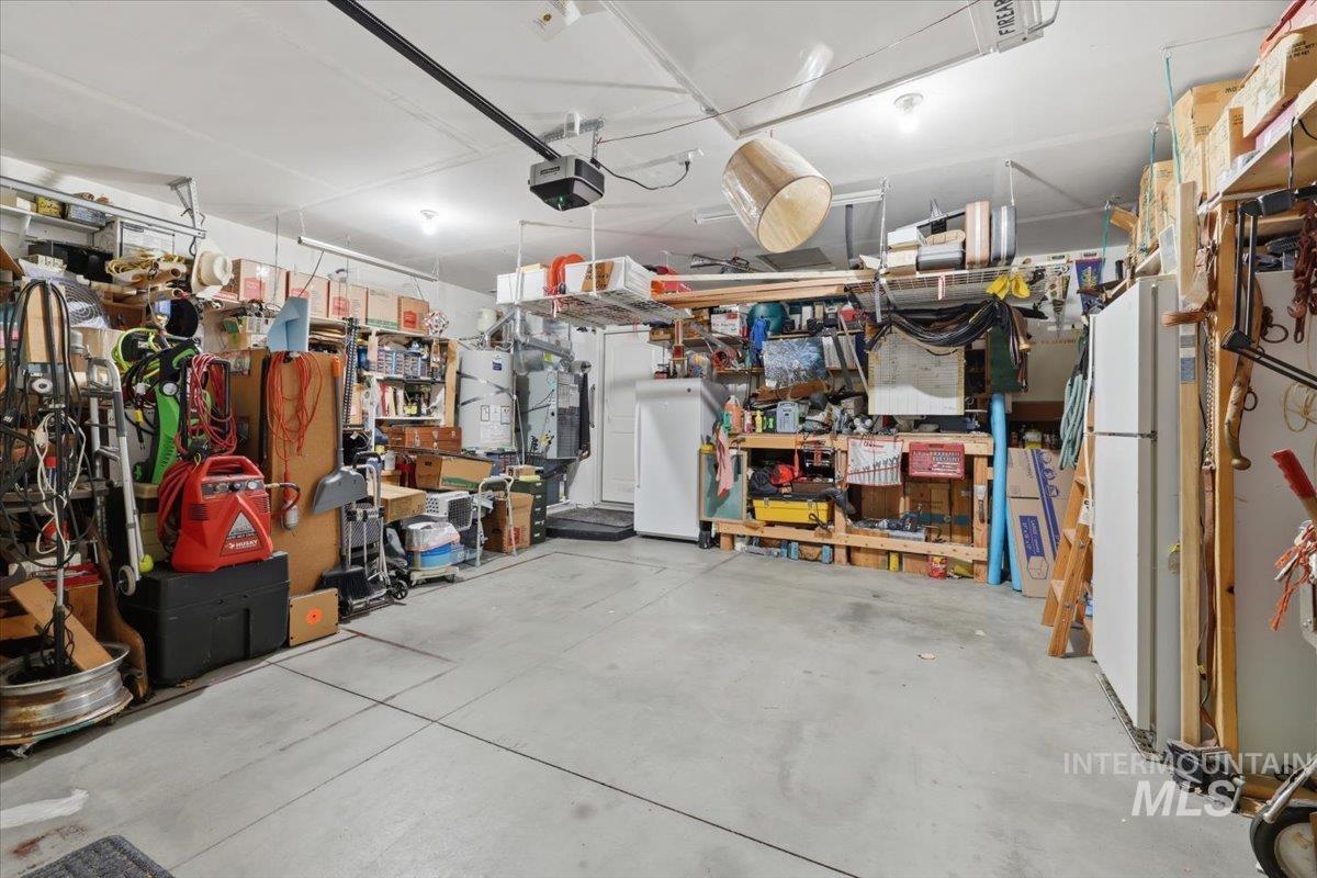 511 S Valley Drive, Nampa, Idaho 83686, 3 Bedrooms, 2 Bathrooms, Residential For Sale, Price $349,999,MLS 98978907