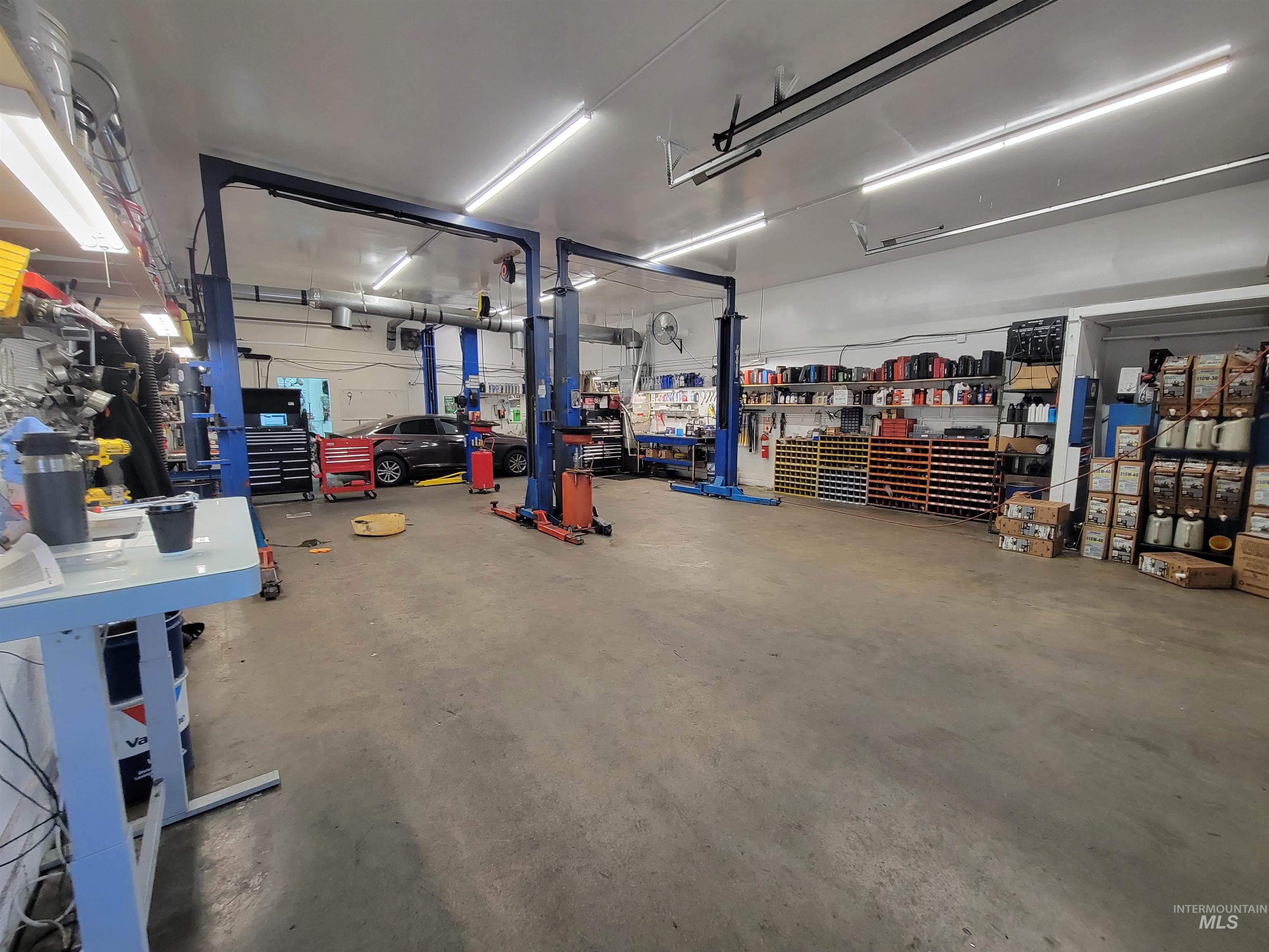 813 E Fairview, Meridian, Idaho 83642, Business/Commercial For Sale, Price $1,800,000,MLS 98978908