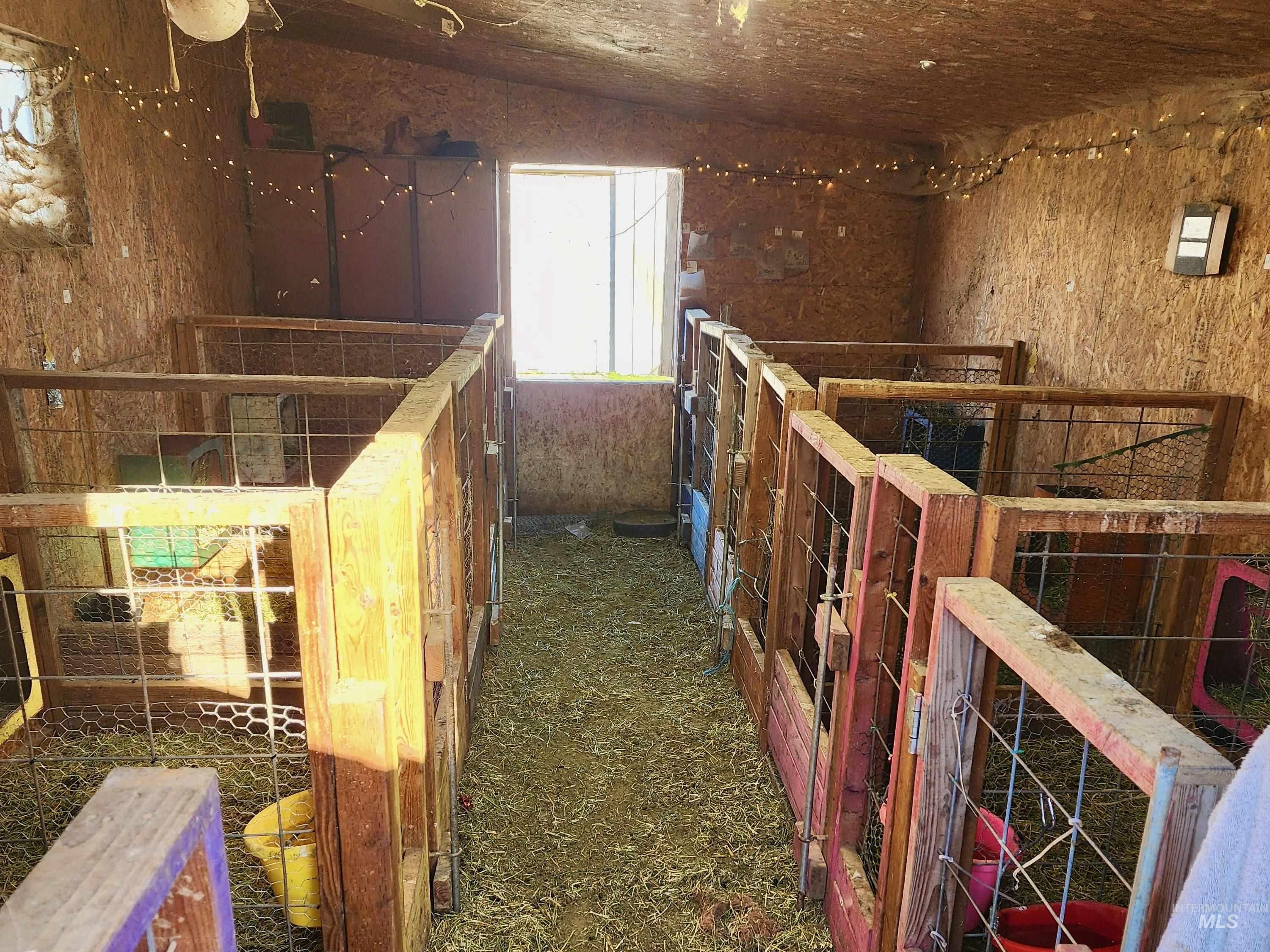 8188 N Pennsylvania Ave, Fruitland, Idaho 83619-3537, 4 Bedrooms, 2 Bathrooms, Residential For Sale, Price $335,000,MLS 98978909