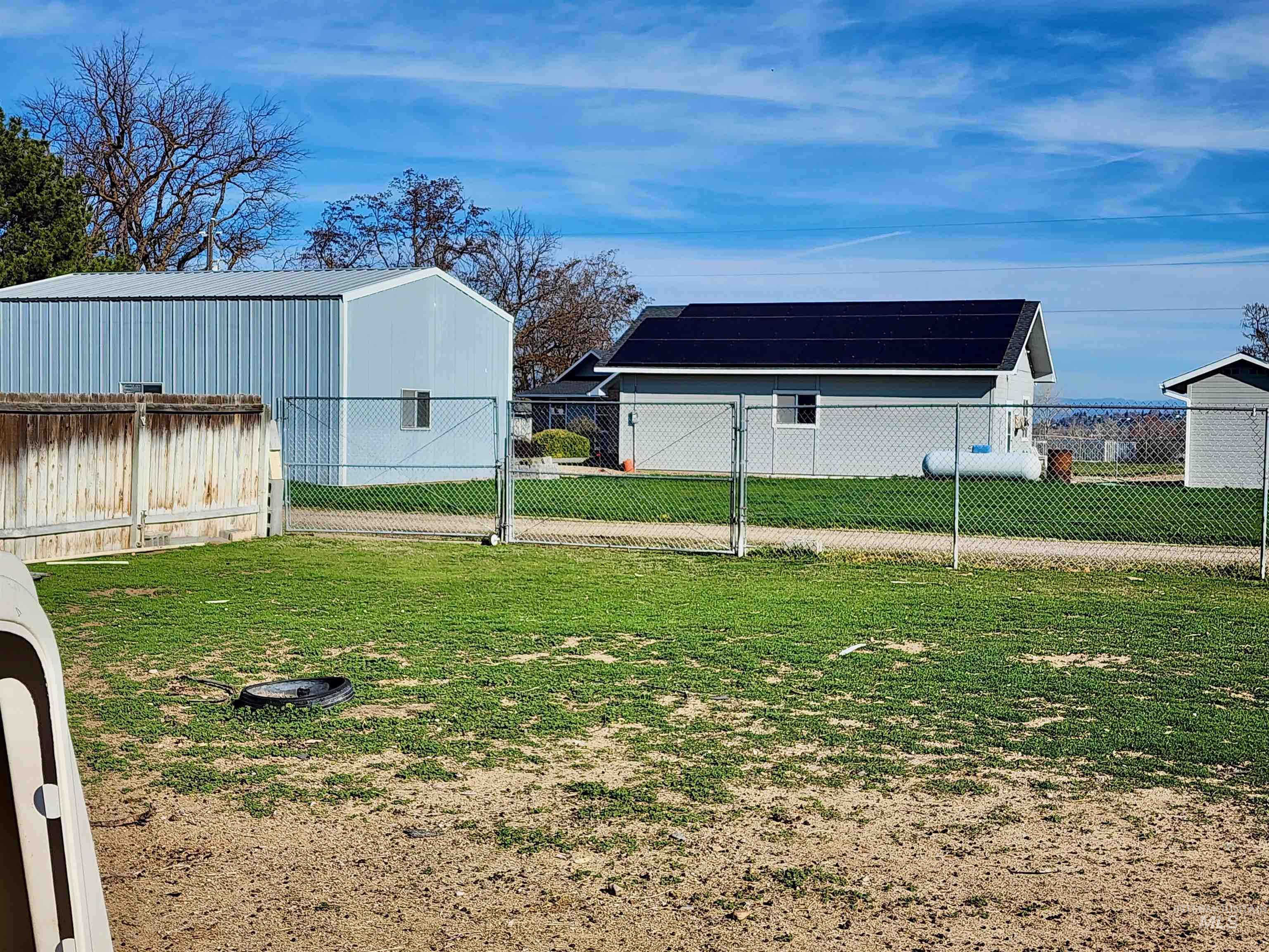 8188 N Pennsylvania Ave, Fruitland, Idaho 83619-3537, 4 Bedrooms, 2 Bathrooms, Residential For Sale, Price $335,000,MLS 98978909