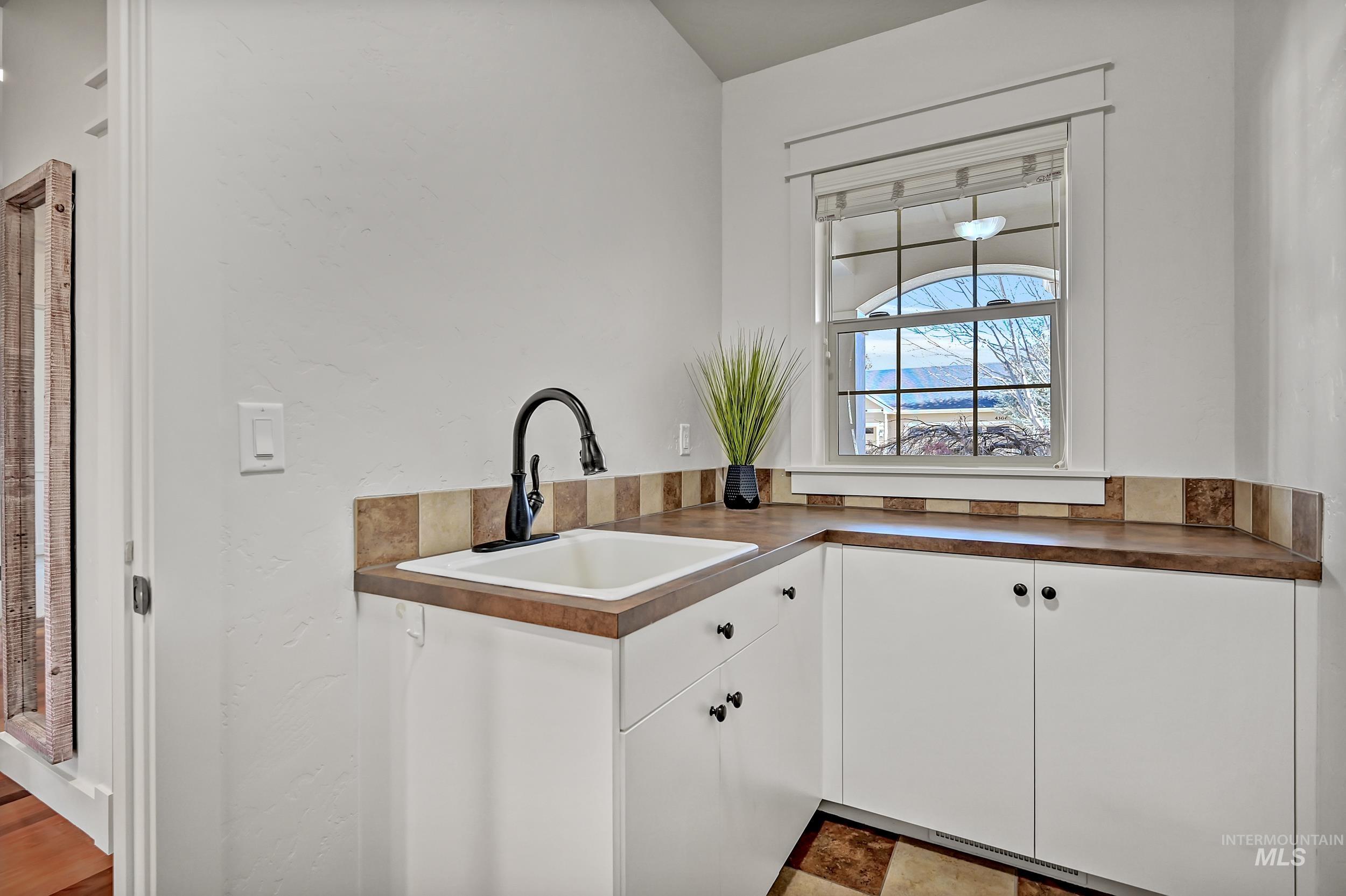 4325 W Long Meadow Dr, Boise, Idaho 83714, 4 Bedrooms, 3.5 Bathrooms, Residential For Sale, Price $1,045,000, 98978914