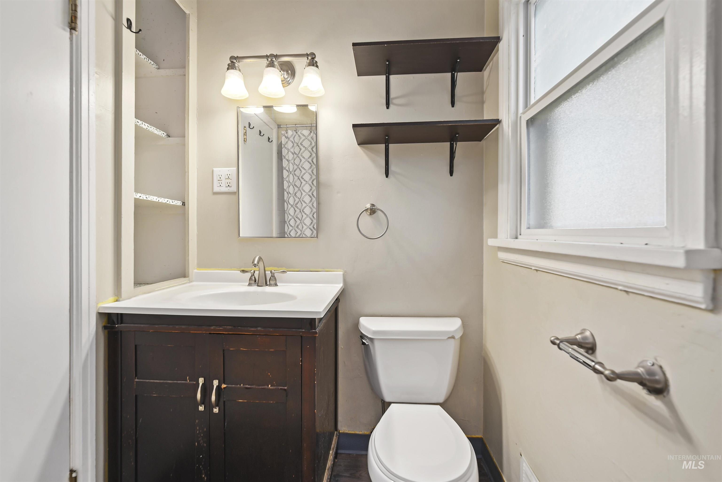 219 Meffan Ave, Nampa, Idaho 83651, 4 Bedrooms, 1 Bathroom, Residential For Sale, Price $315,000,MLS 98978916